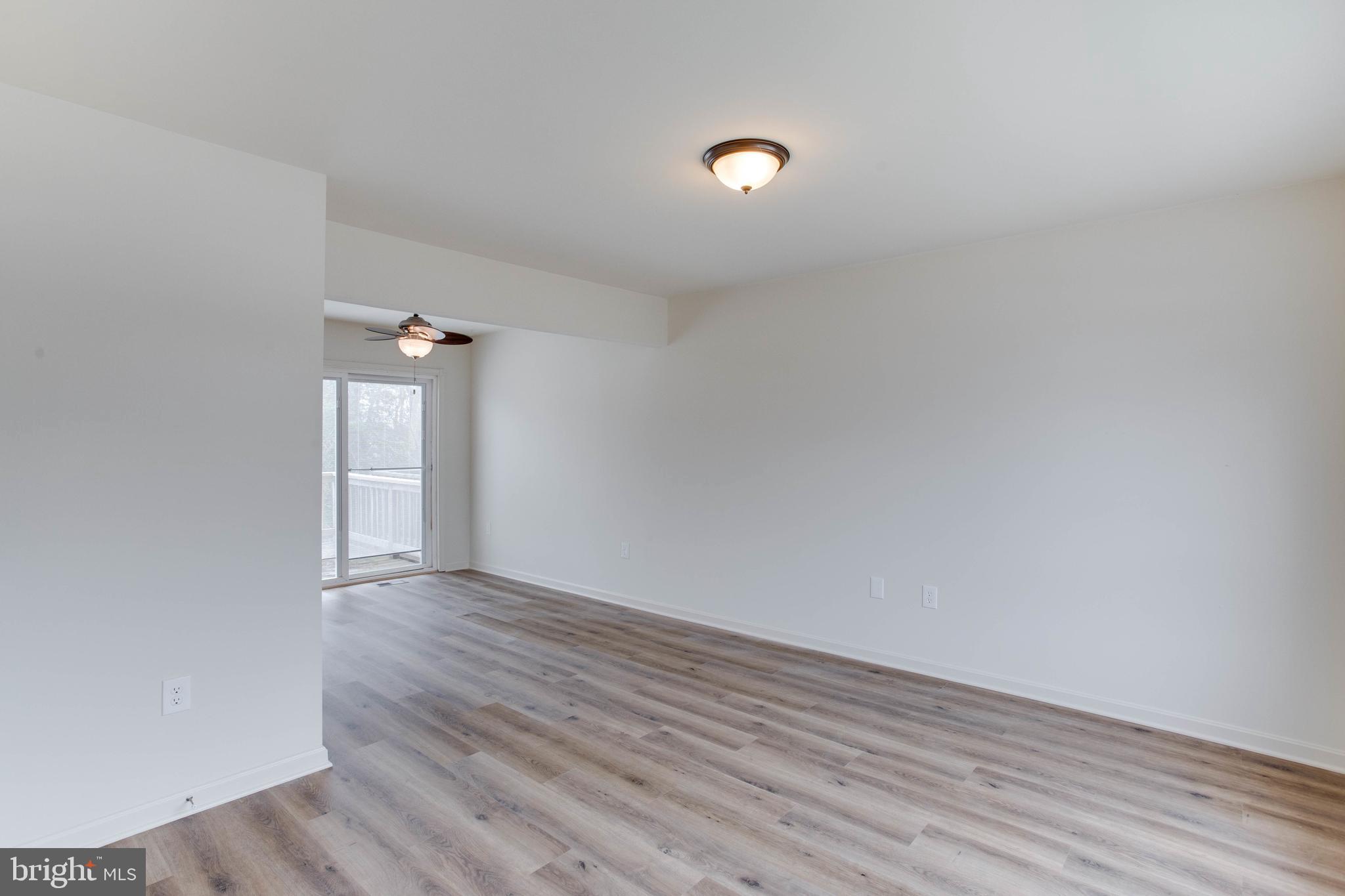 BURNT OAKS - Residential