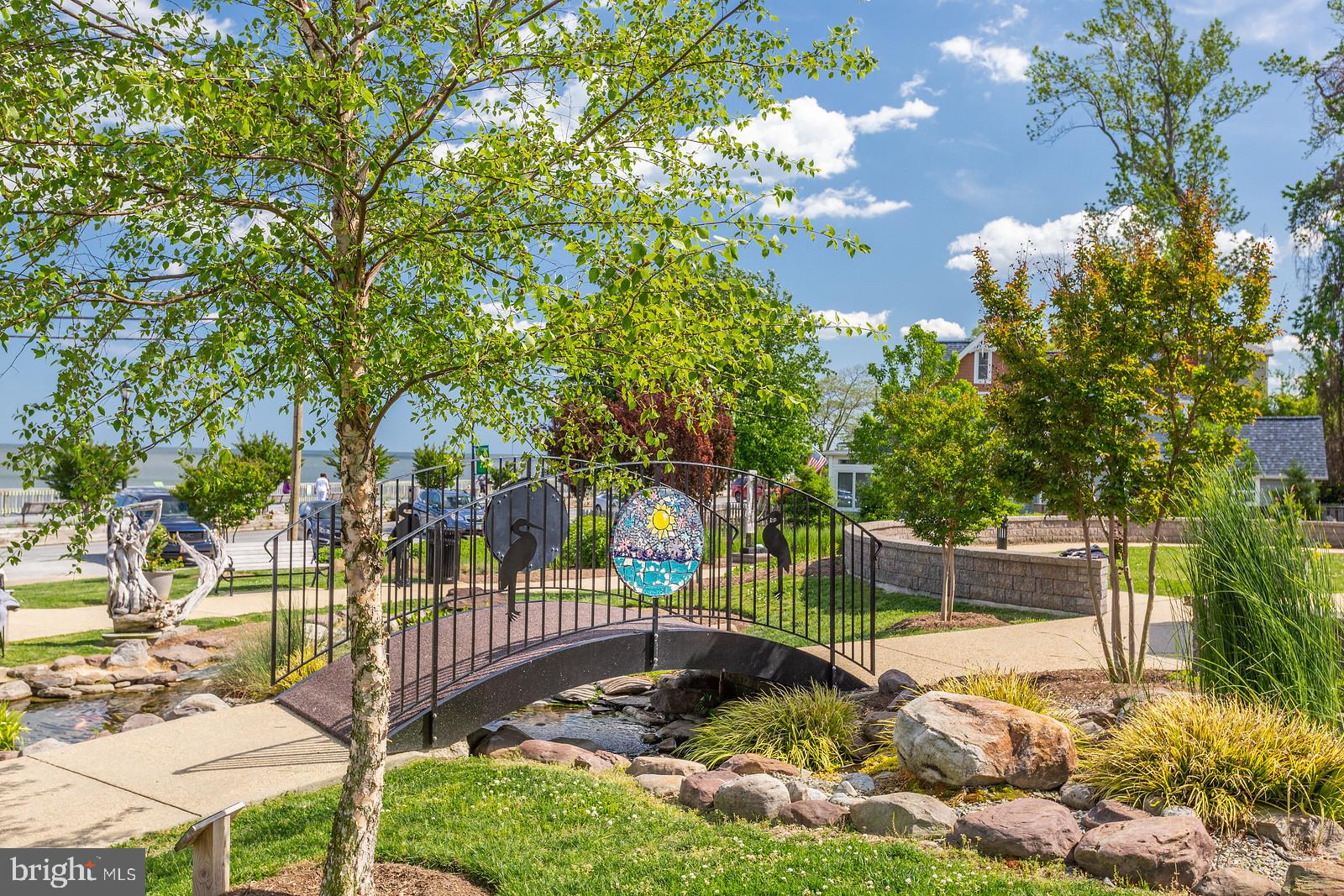 BURNT OAKS - Residential