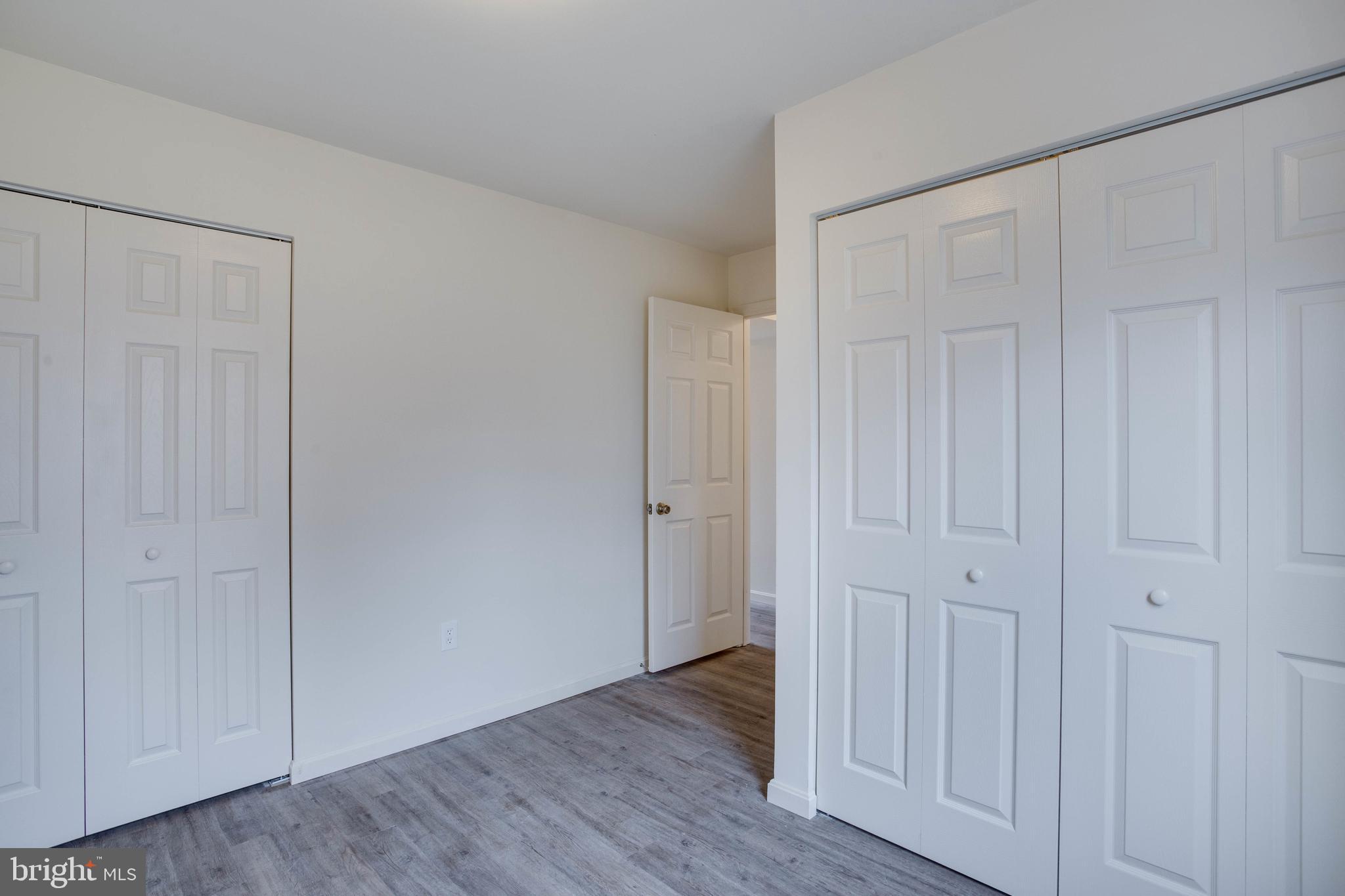 BURNT OAKS - Residential