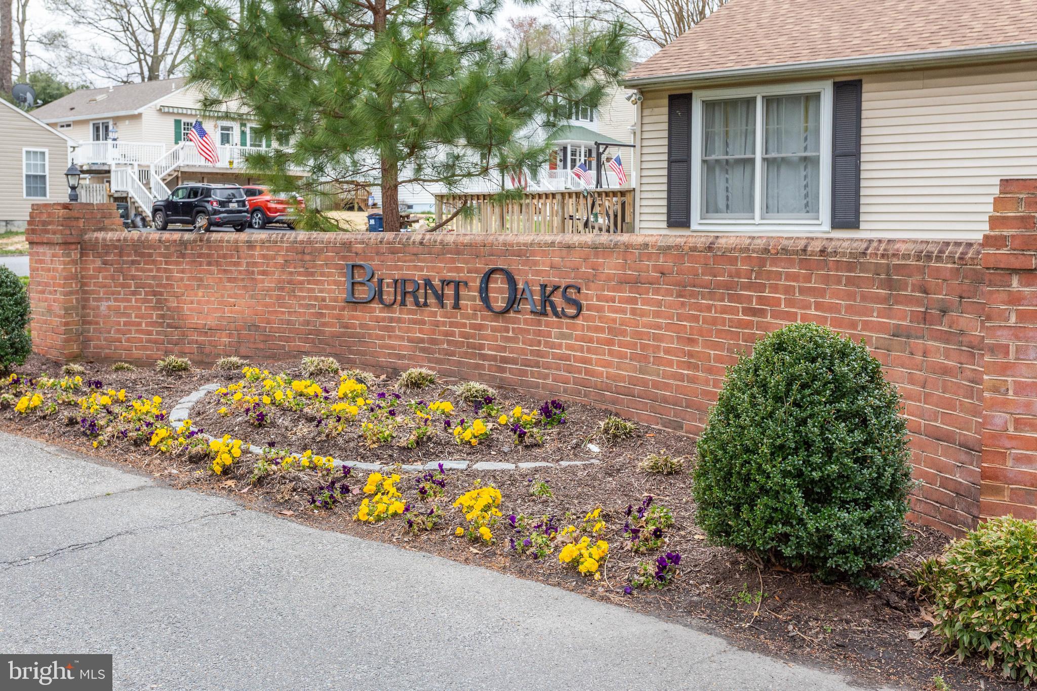 BURNT OAKS - Residential