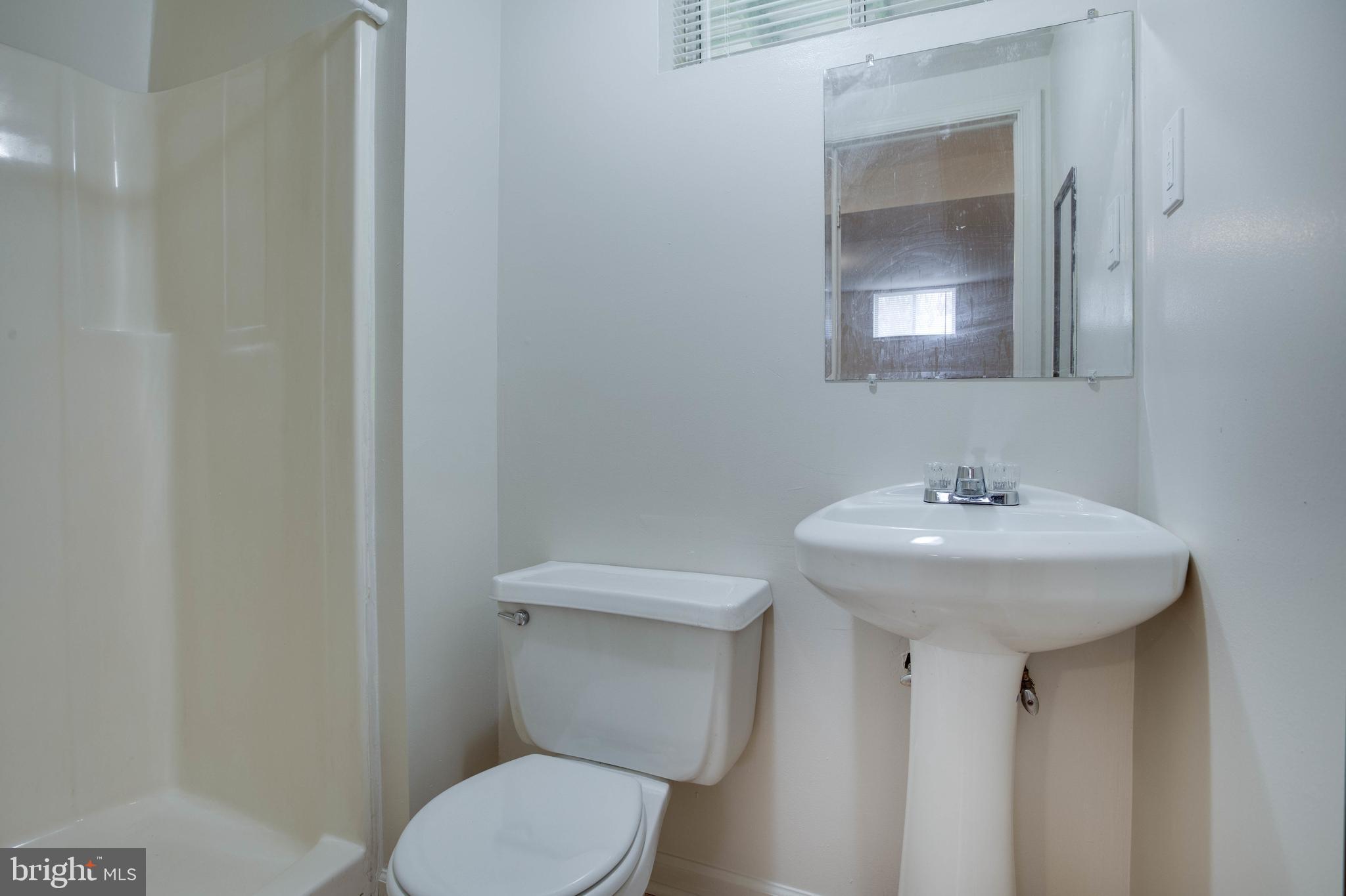 BURNT OAKS - Residential