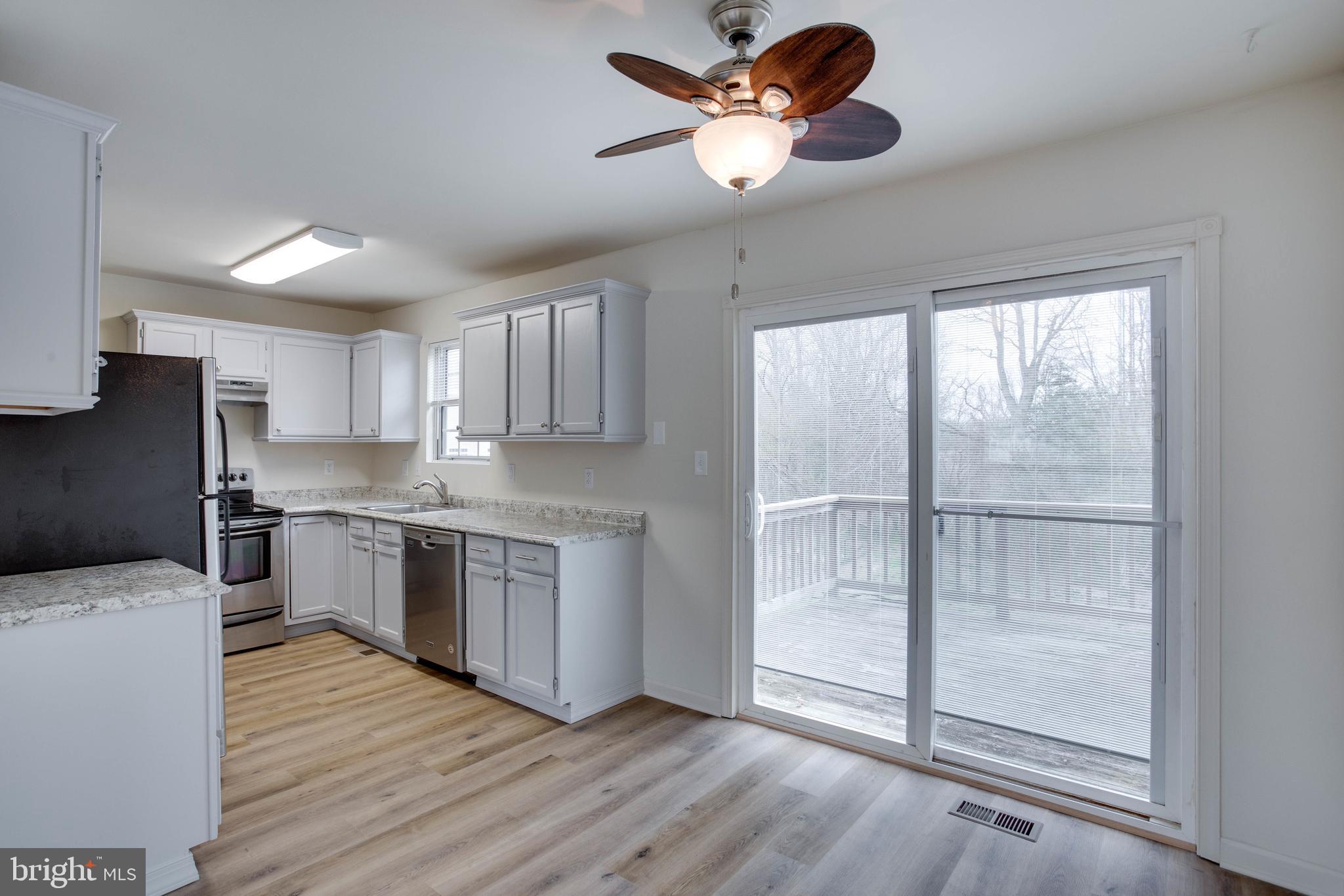 BURNT OAKS - Residential