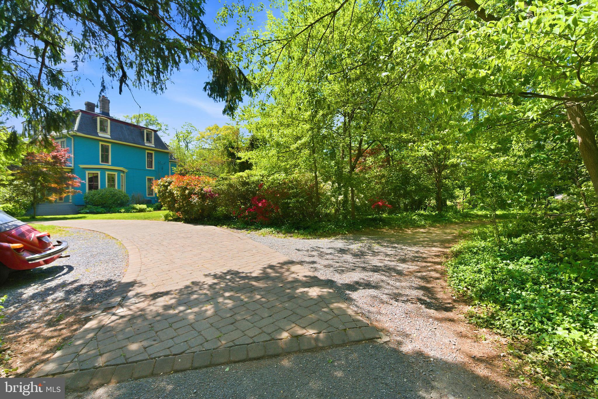 WOODSIDE PARK - Residential