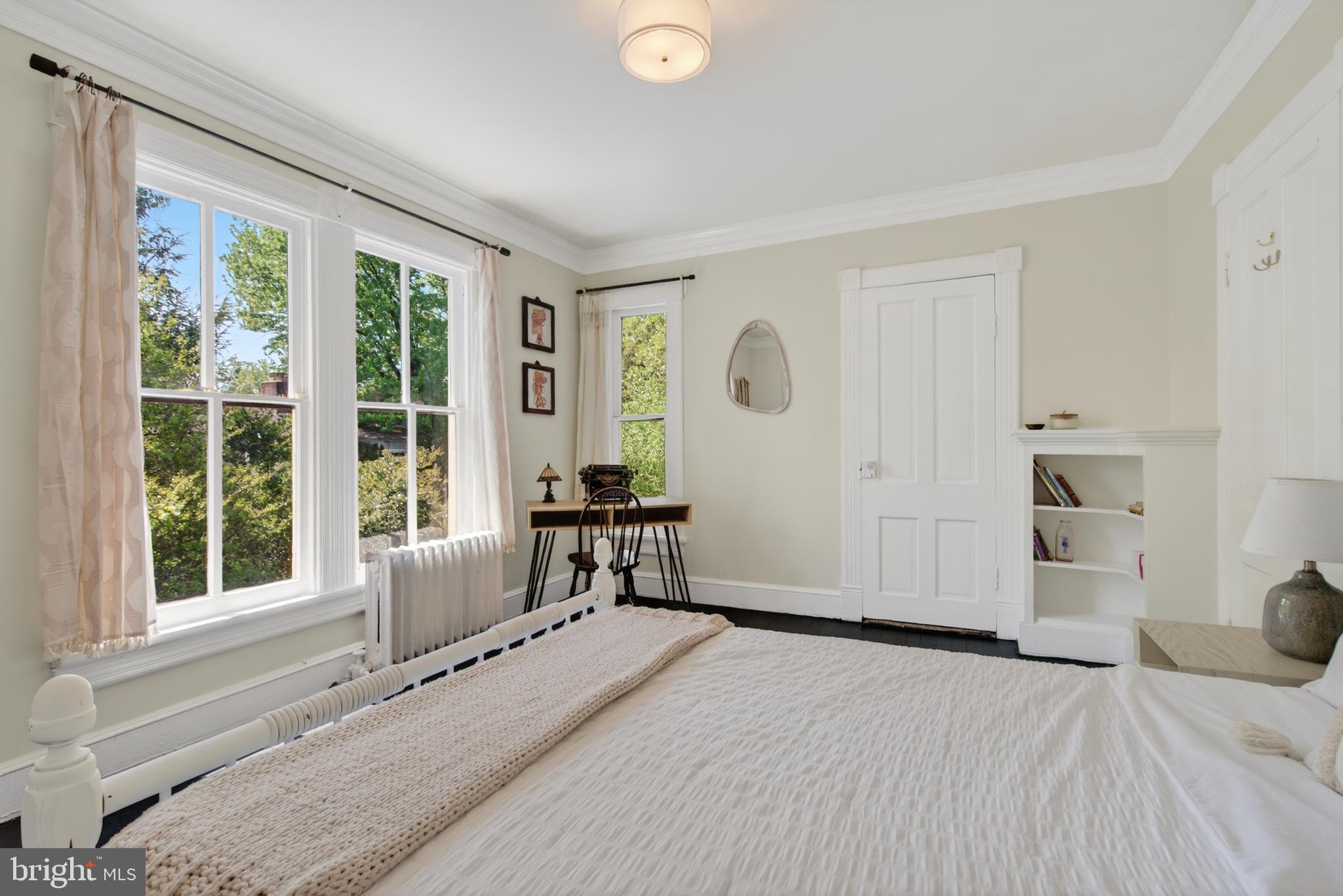 WOODSIDE PARK - Residential