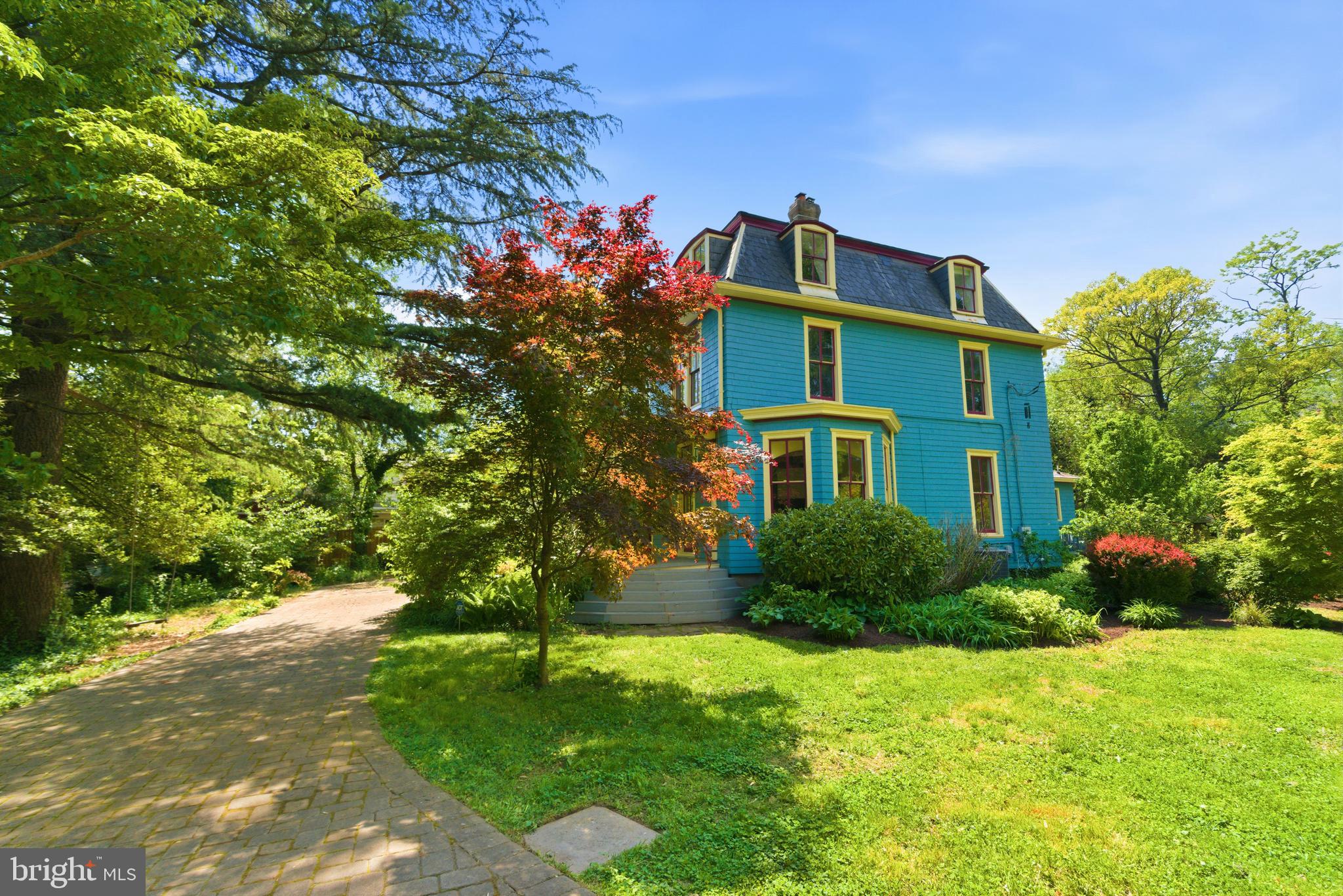 WOODSIDE PARK - Residential
