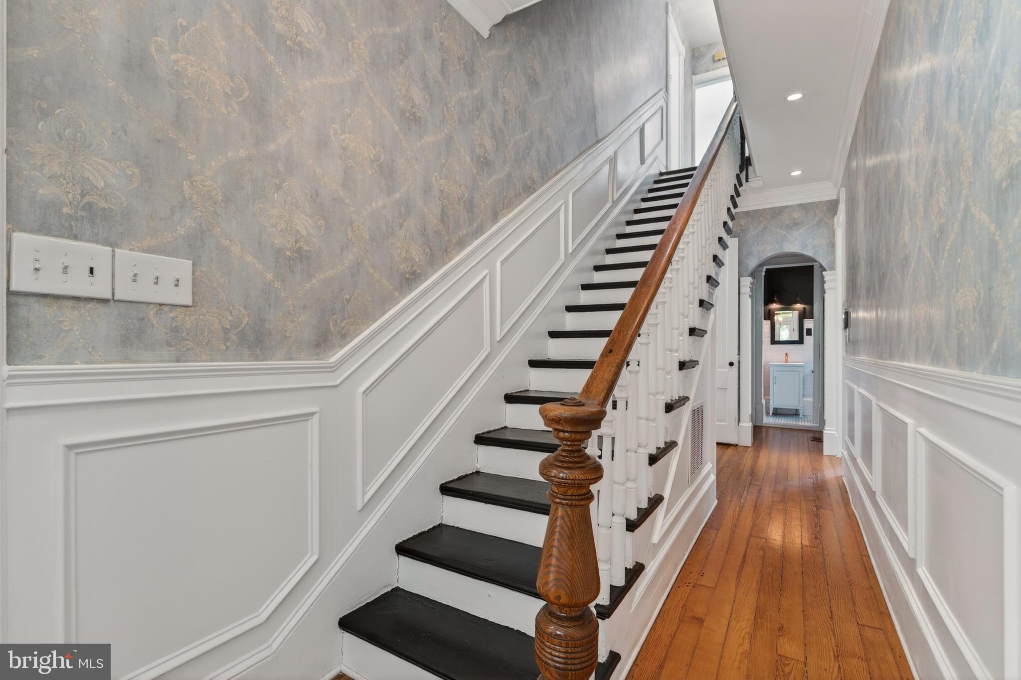 WOODSIDE PARK - Residential
