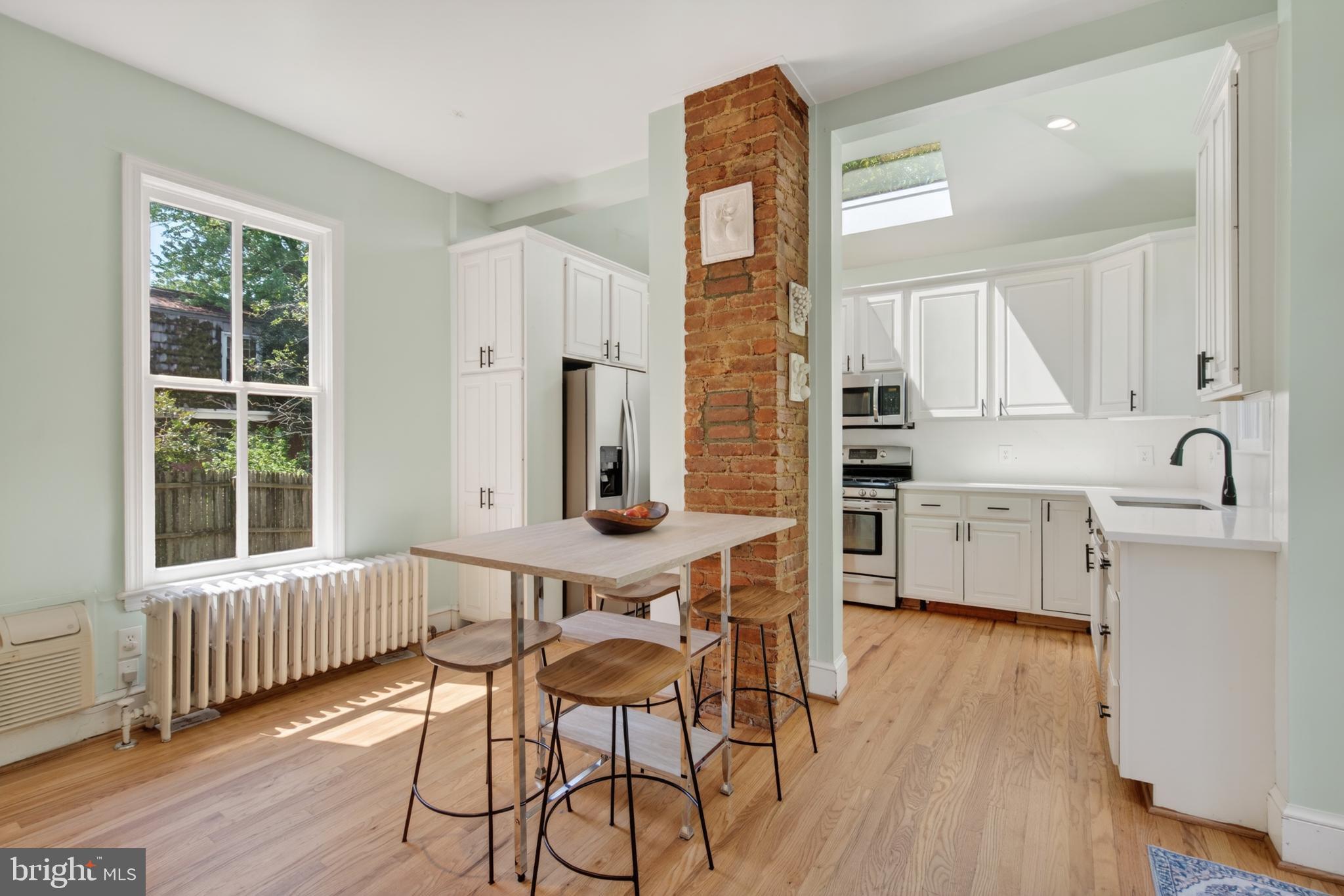 WOODSIDE PARK - Residential