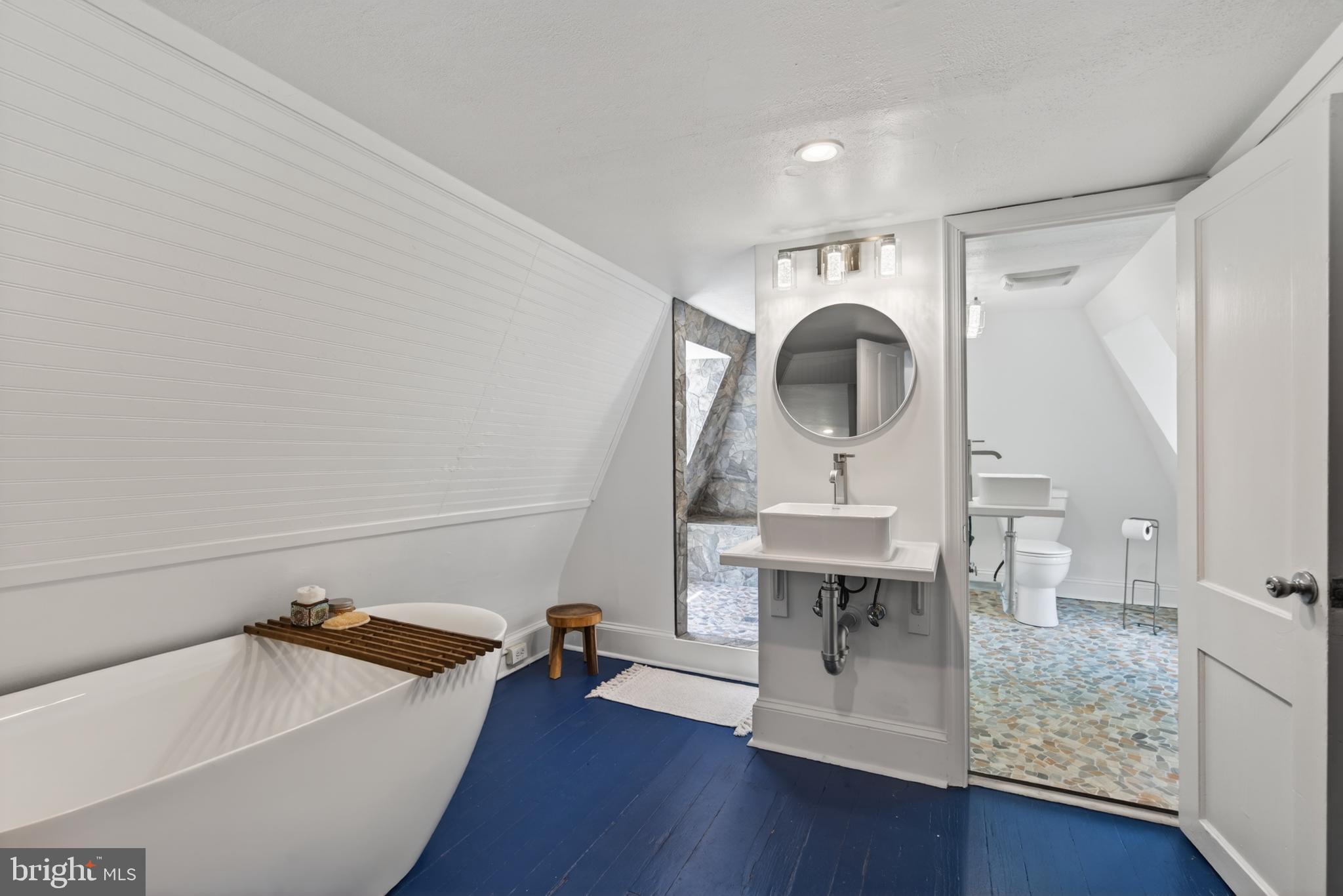 WOODSIDE PARK - Residential