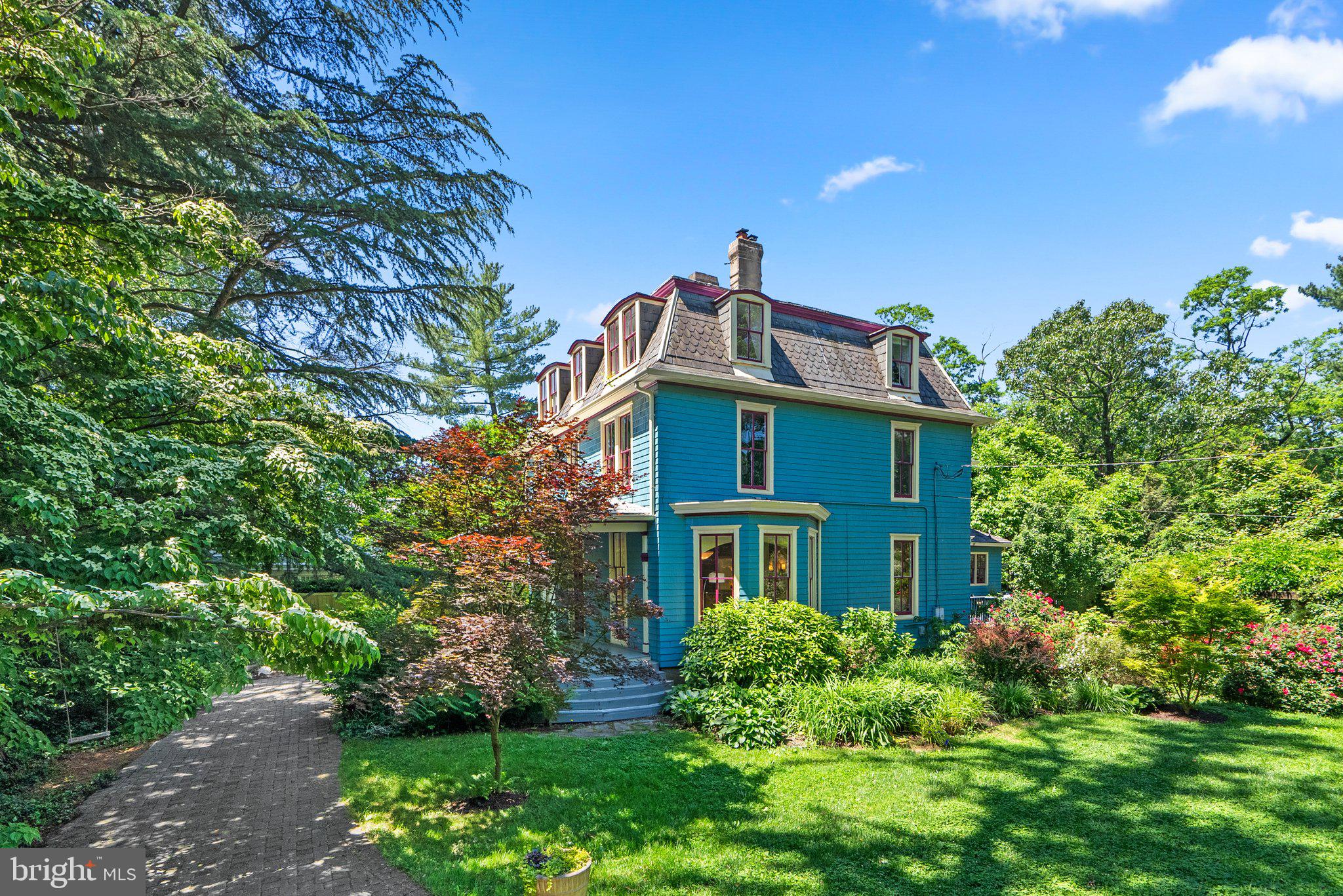 WOODSIDE PARK - Residential
