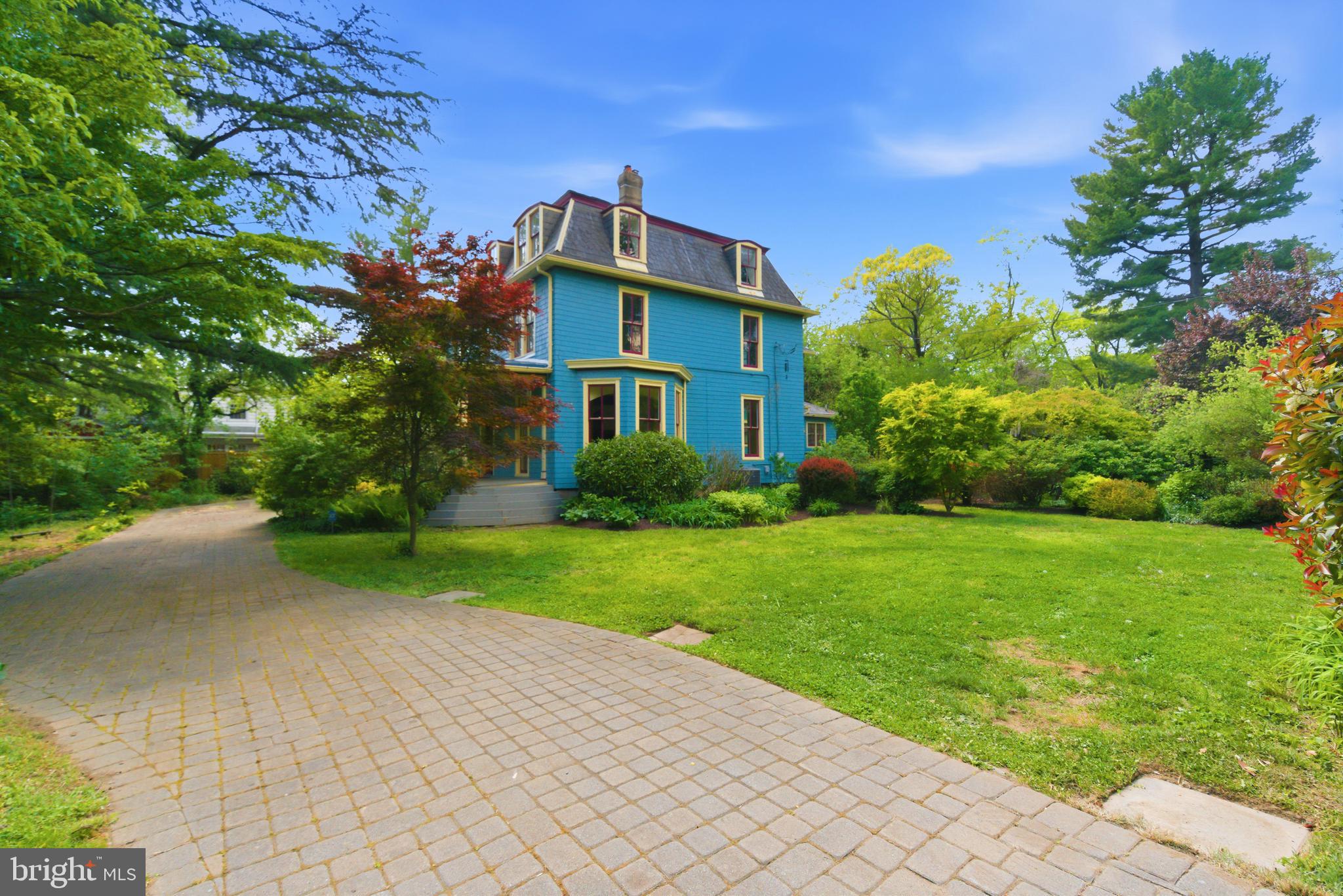 WOODSIDE PARK - Residential
