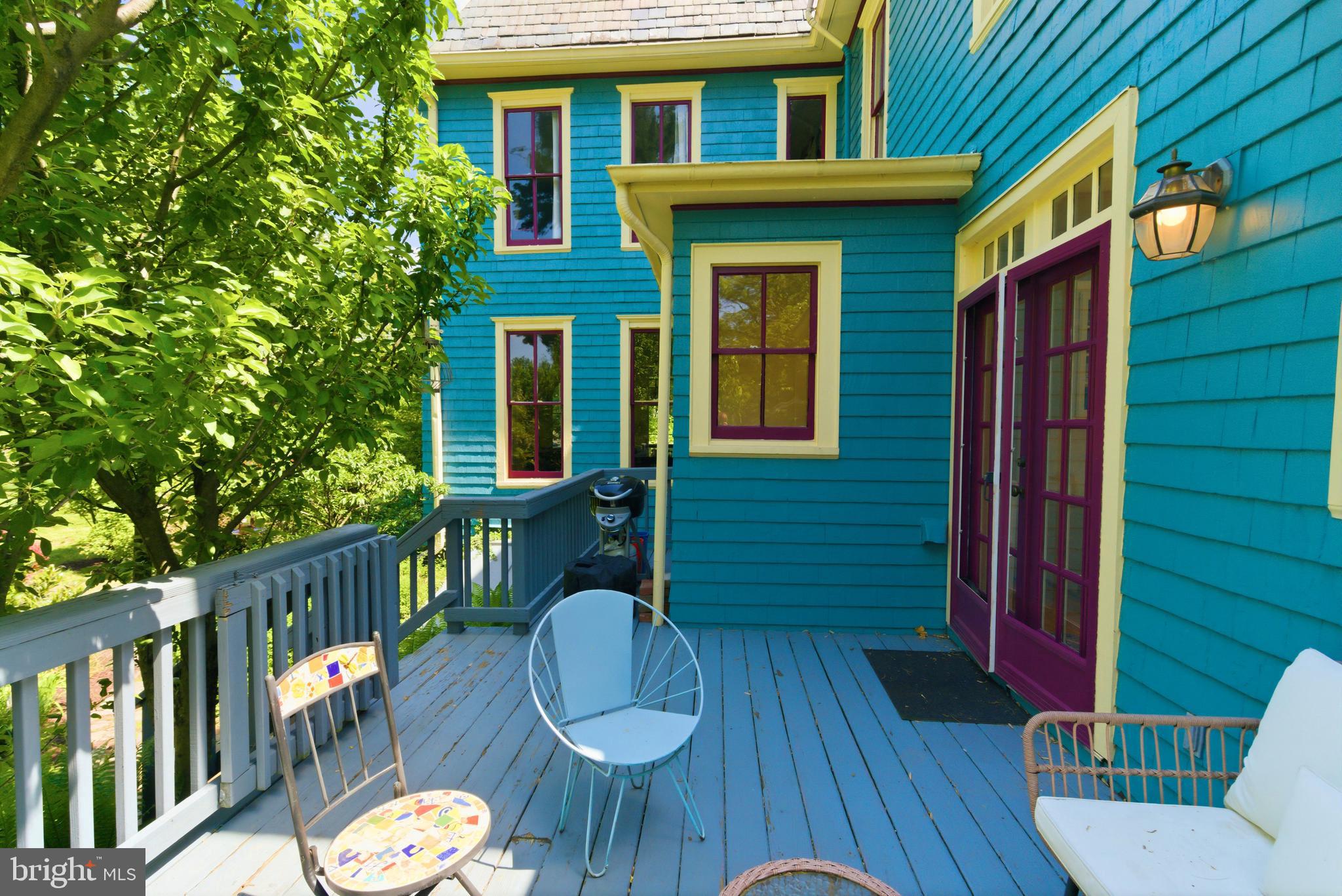 WOODSIDE PARK - Residential