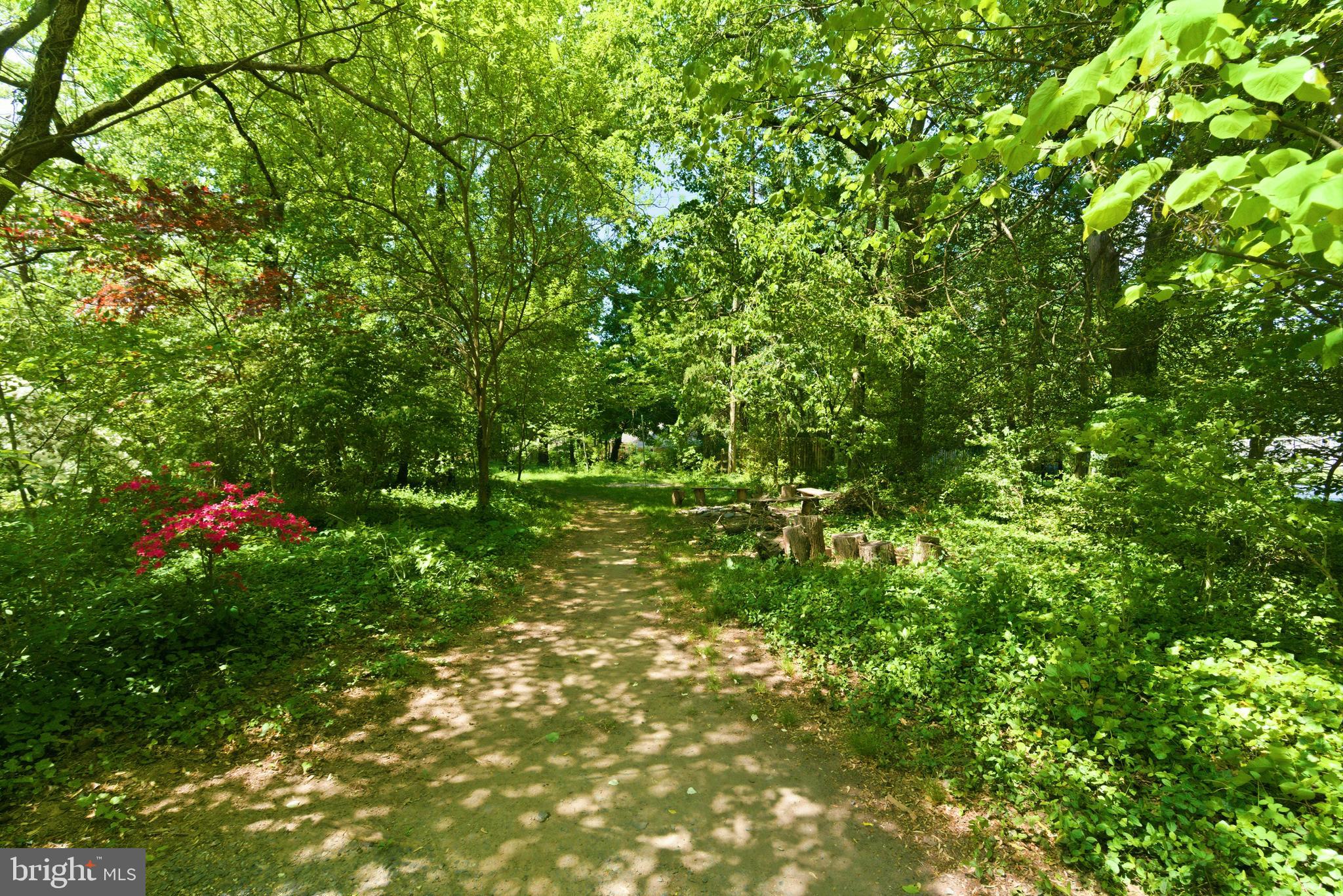WOODSIDE PARK - Residential