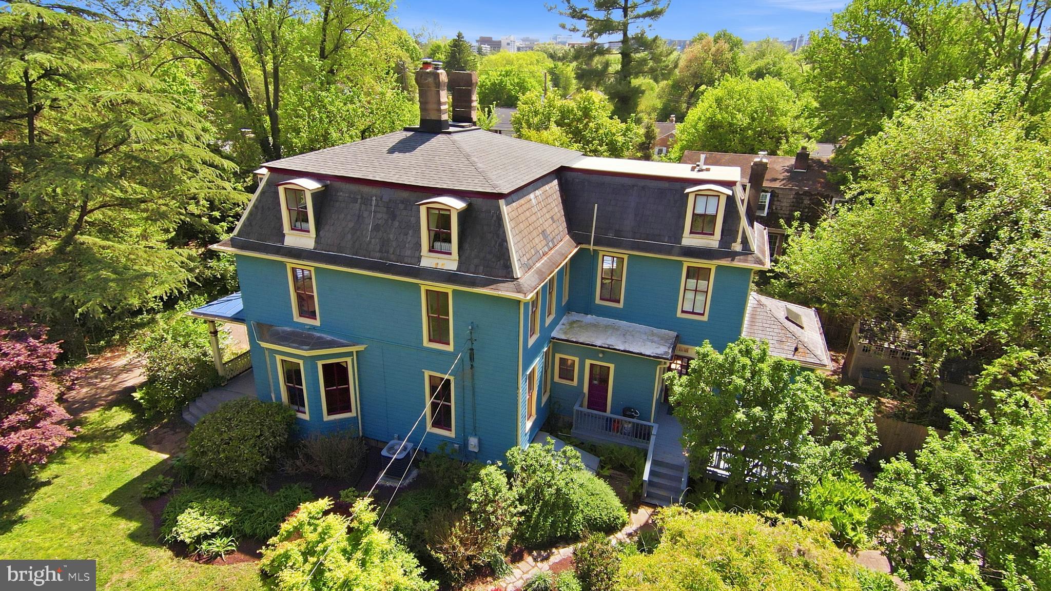 WOODSIDE PARK - Residential