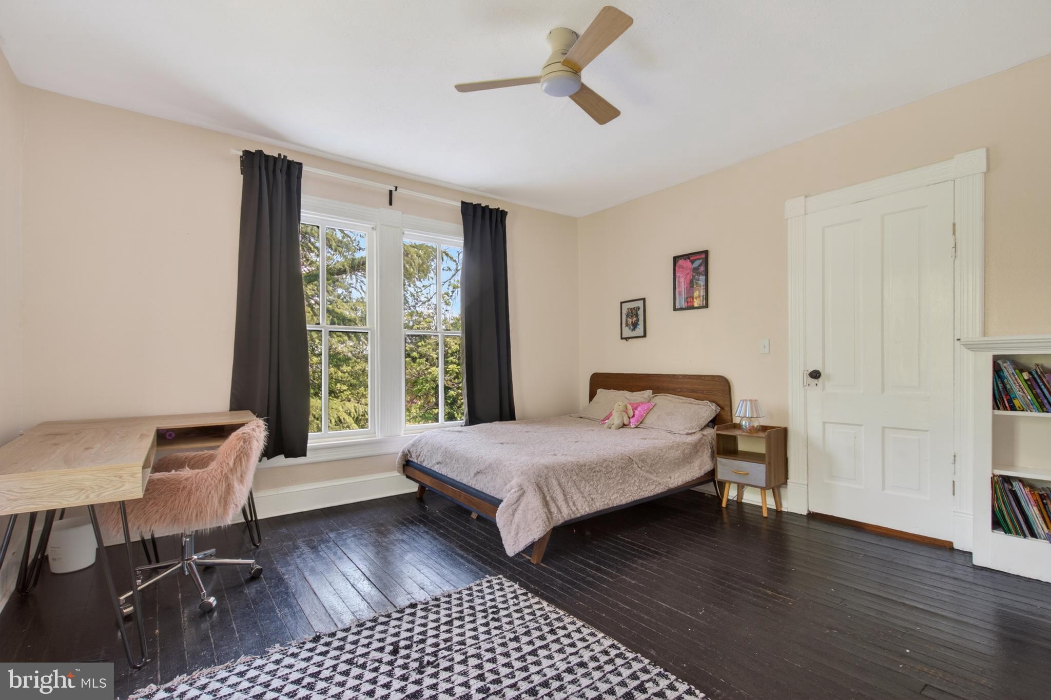 WOODSIDE PARK - Residential