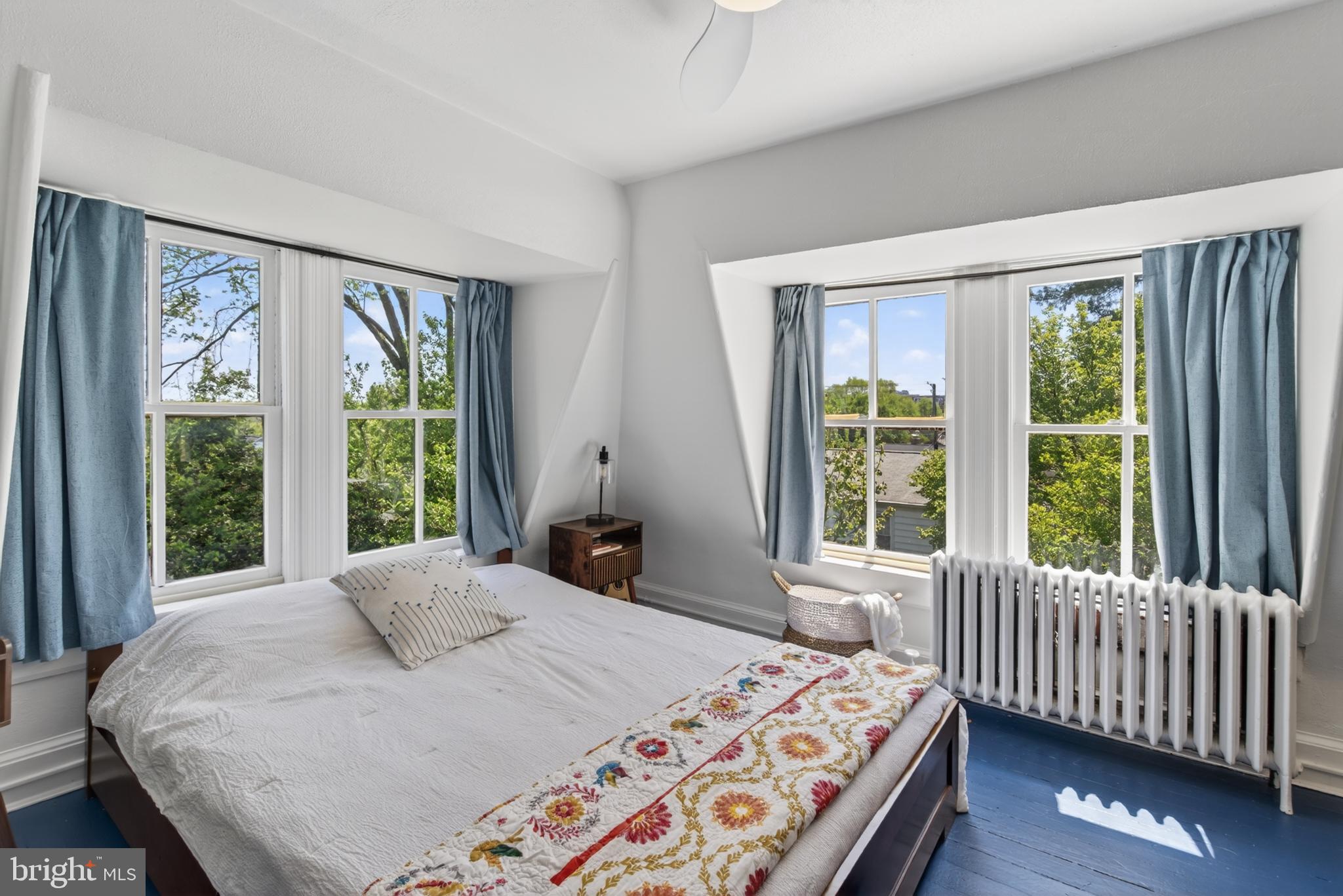 WOODSIDE PARK - Residential