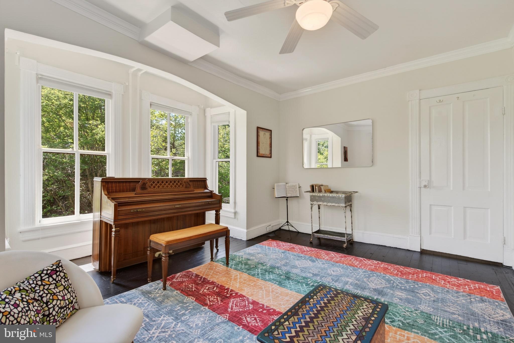 WOODSIDE PARK - Residential