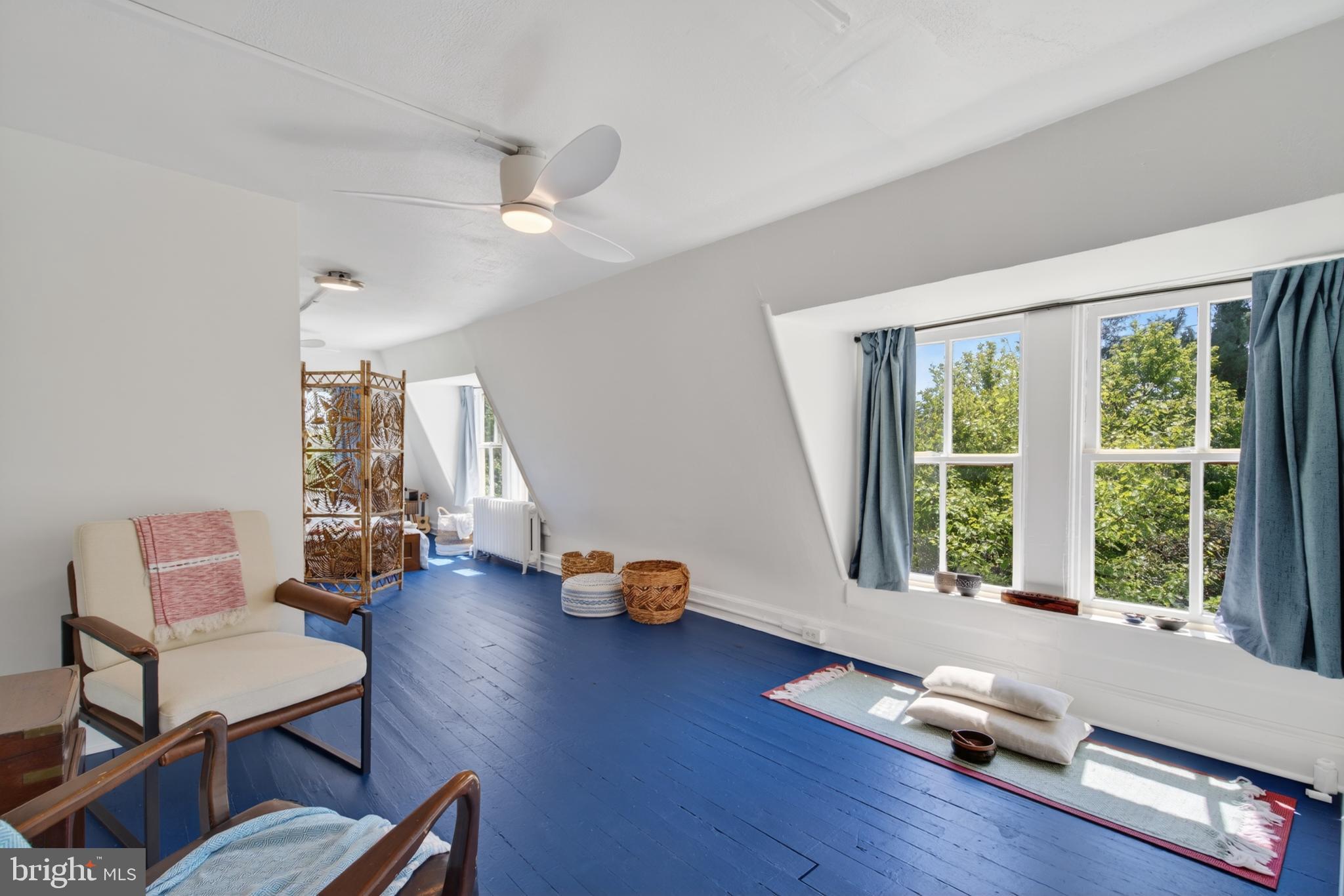 WOODSIDE PARK - Residential