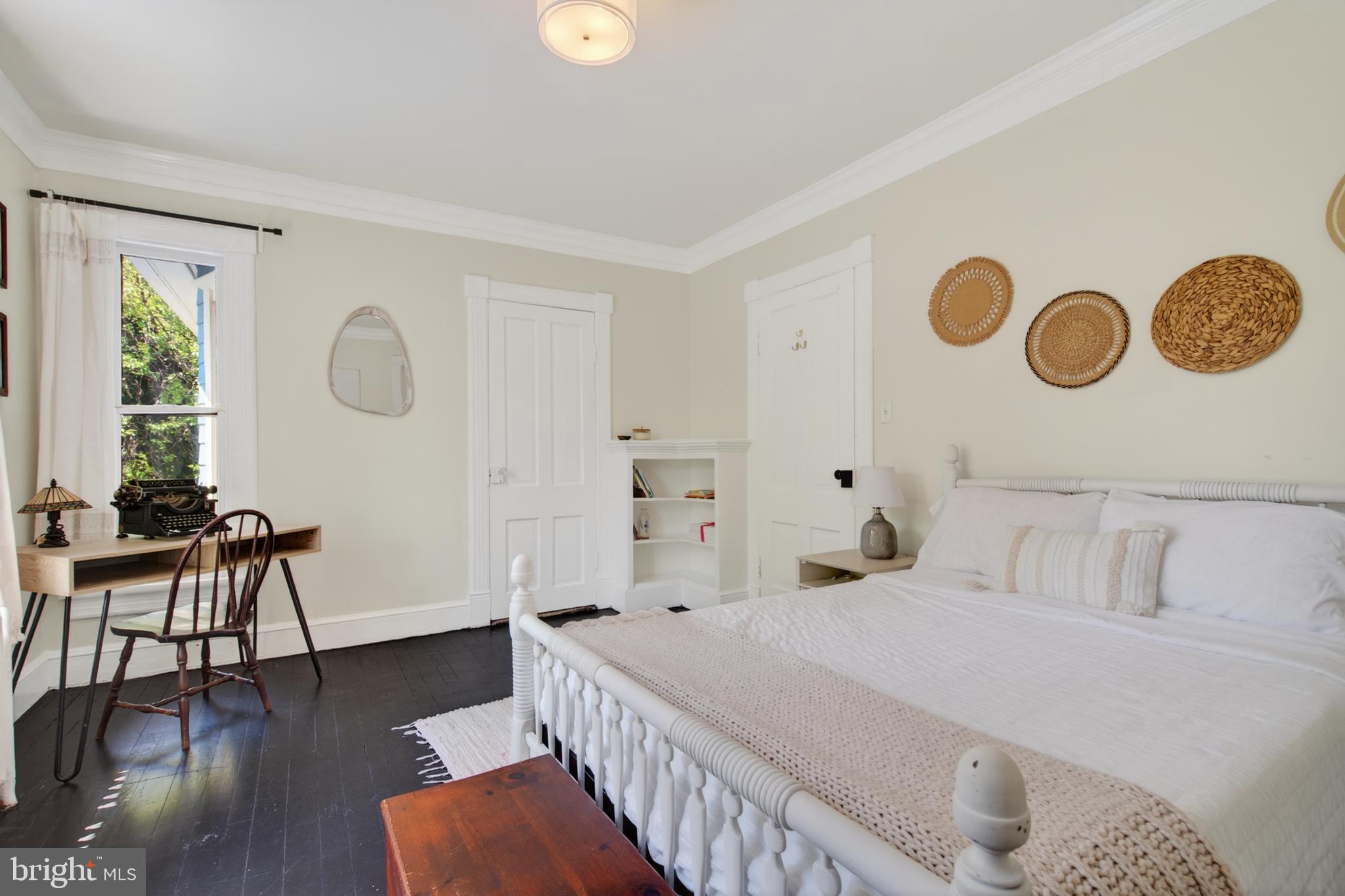 WOODSIDE PARK - Residential