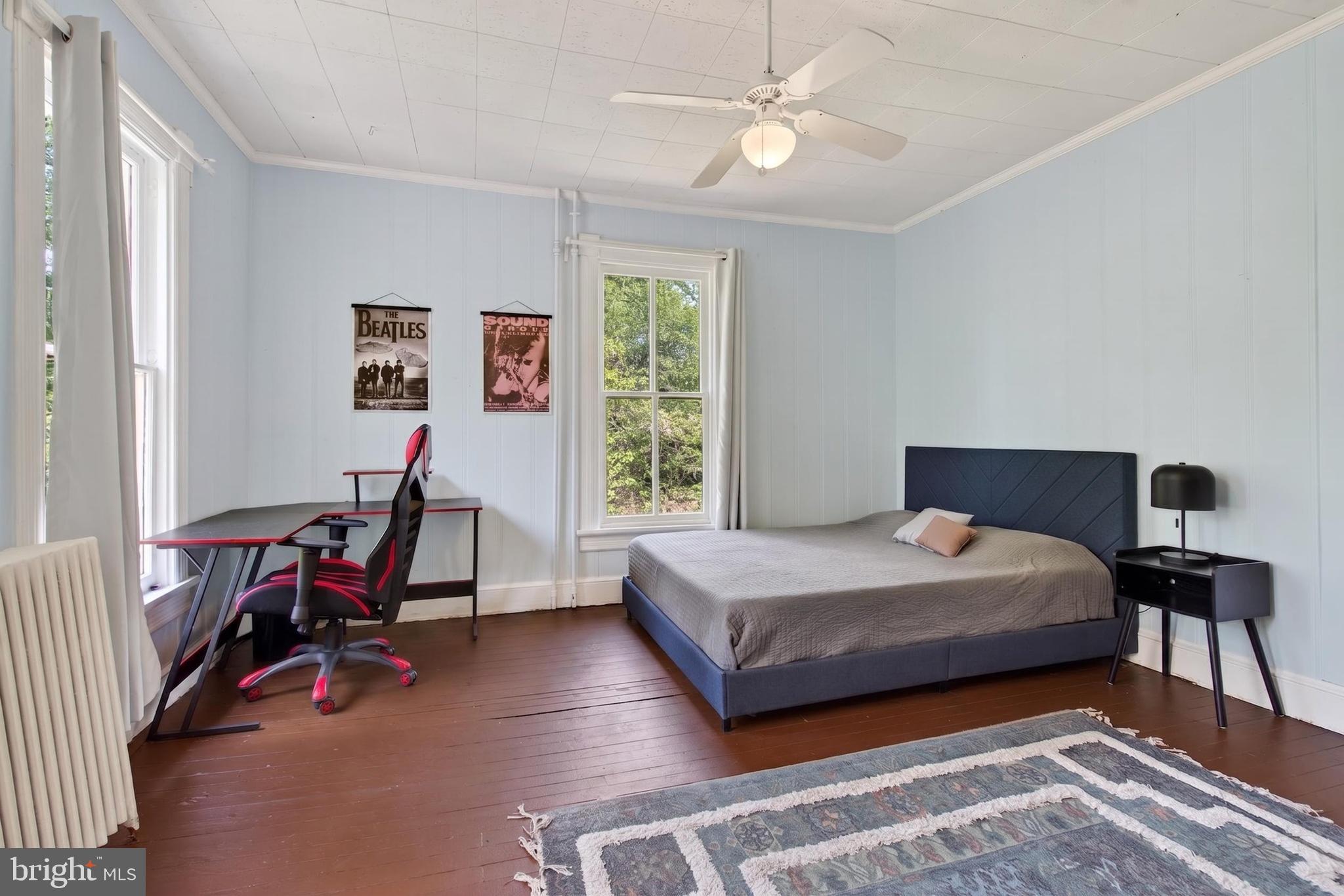 WOODSIDE PARK - Residential