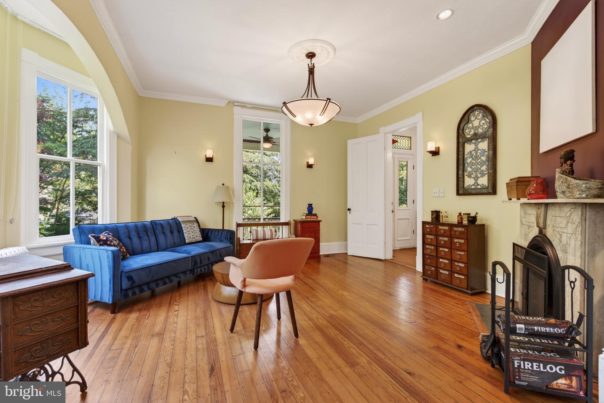 WOODSIDE PARK - Residential