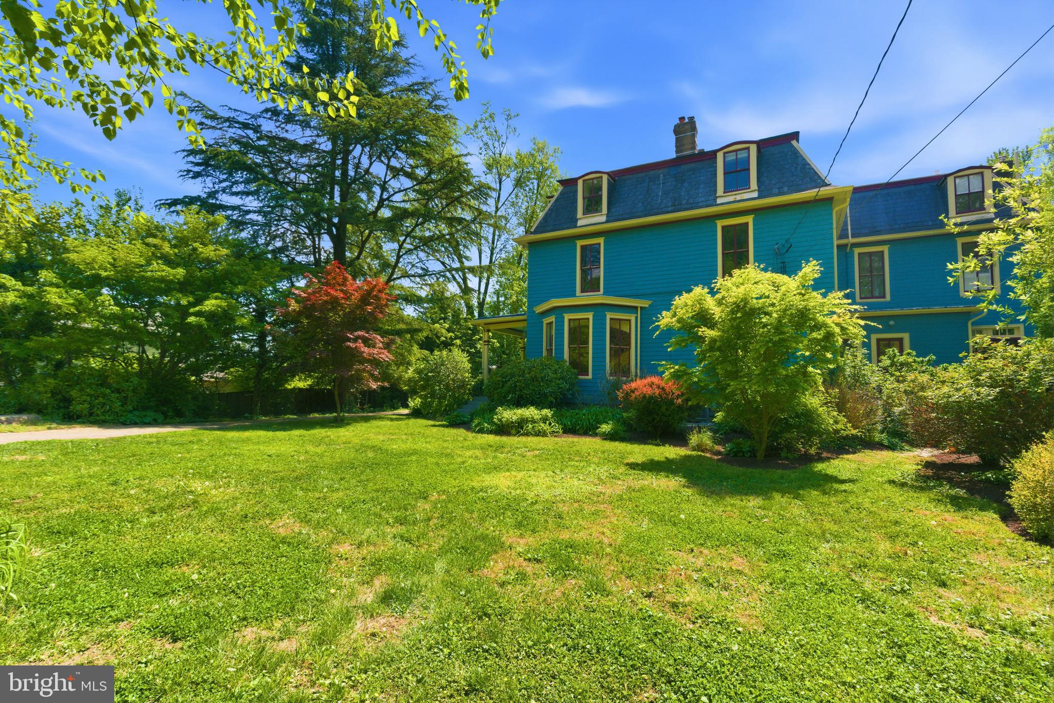WOODSIDE PARK - Residential