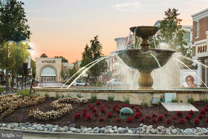 SOUTHLAKE - Residential