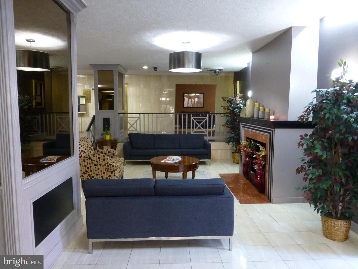 1021 ARLINGTON BOULEVARD 406
