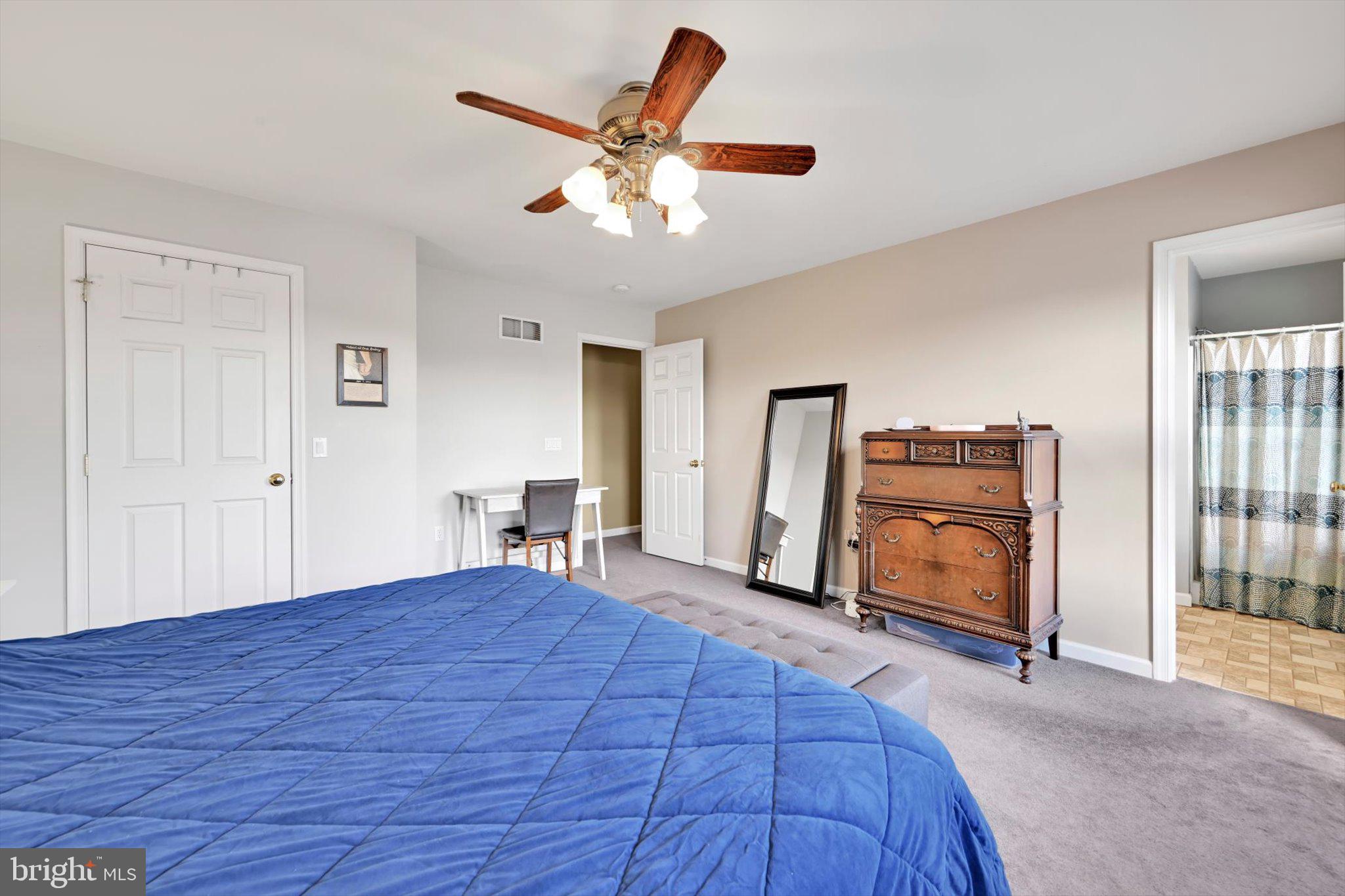 OAK HILLS - Residential