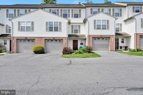 Townhouse For Sale - 2177 Penn St L-0232 St<br/> LEBANON, PA 17042