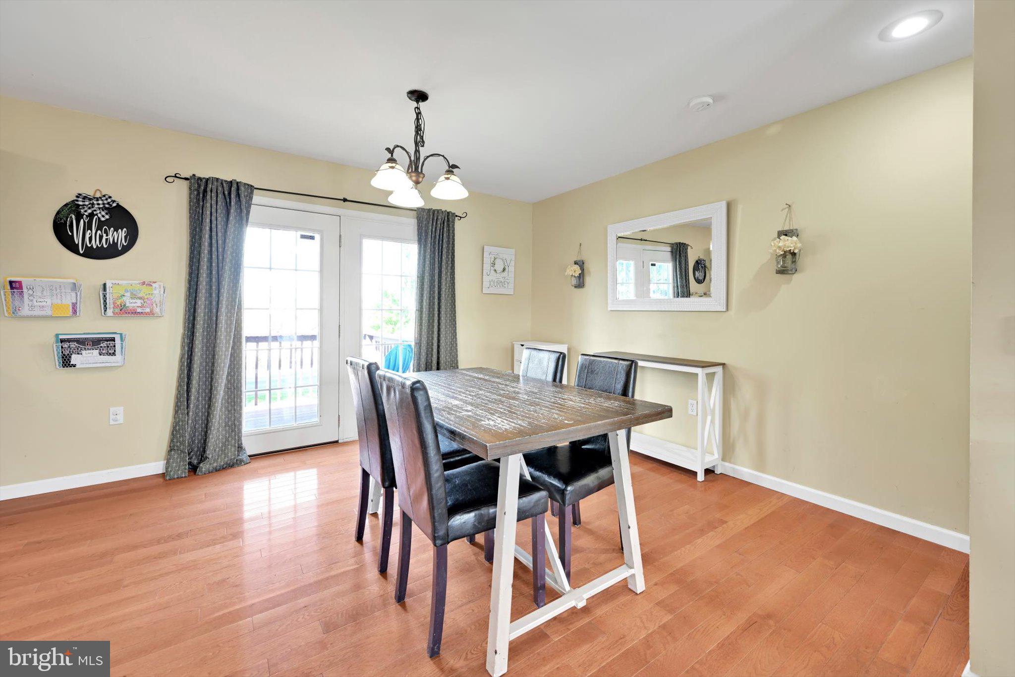 OAK HILLS - Residential