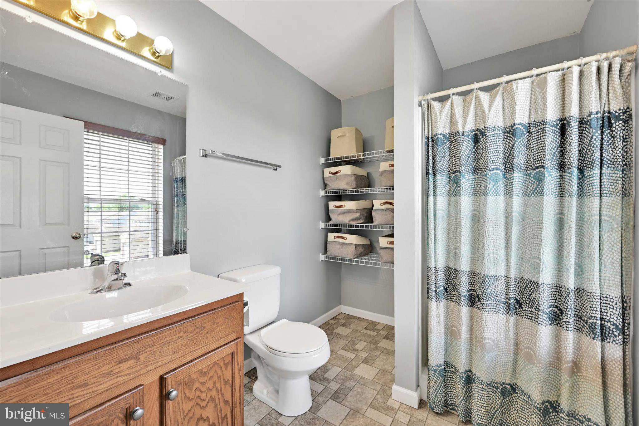 OAK HILLS - Residential