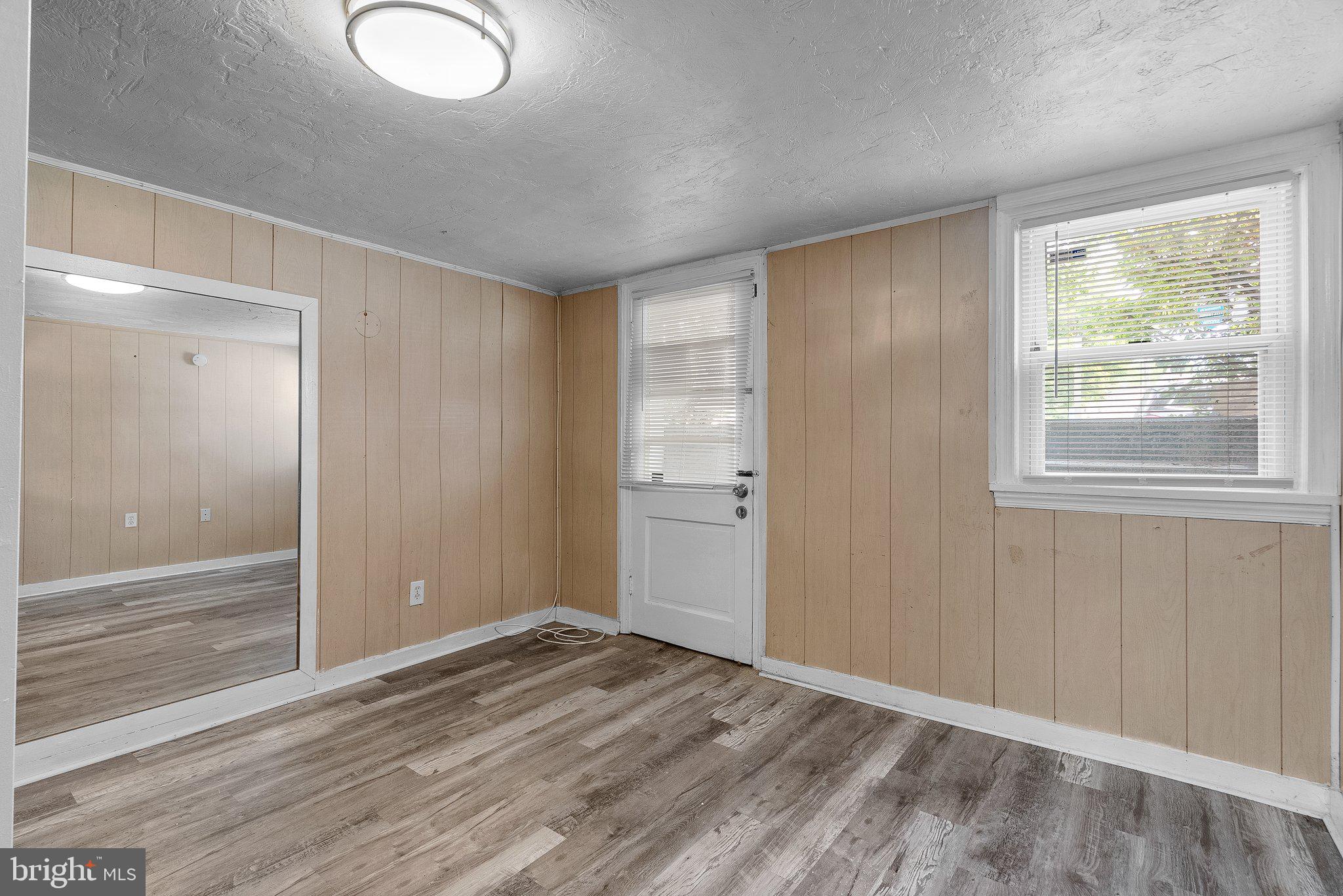 INDIAN SPRING VIEW - Residential Lease