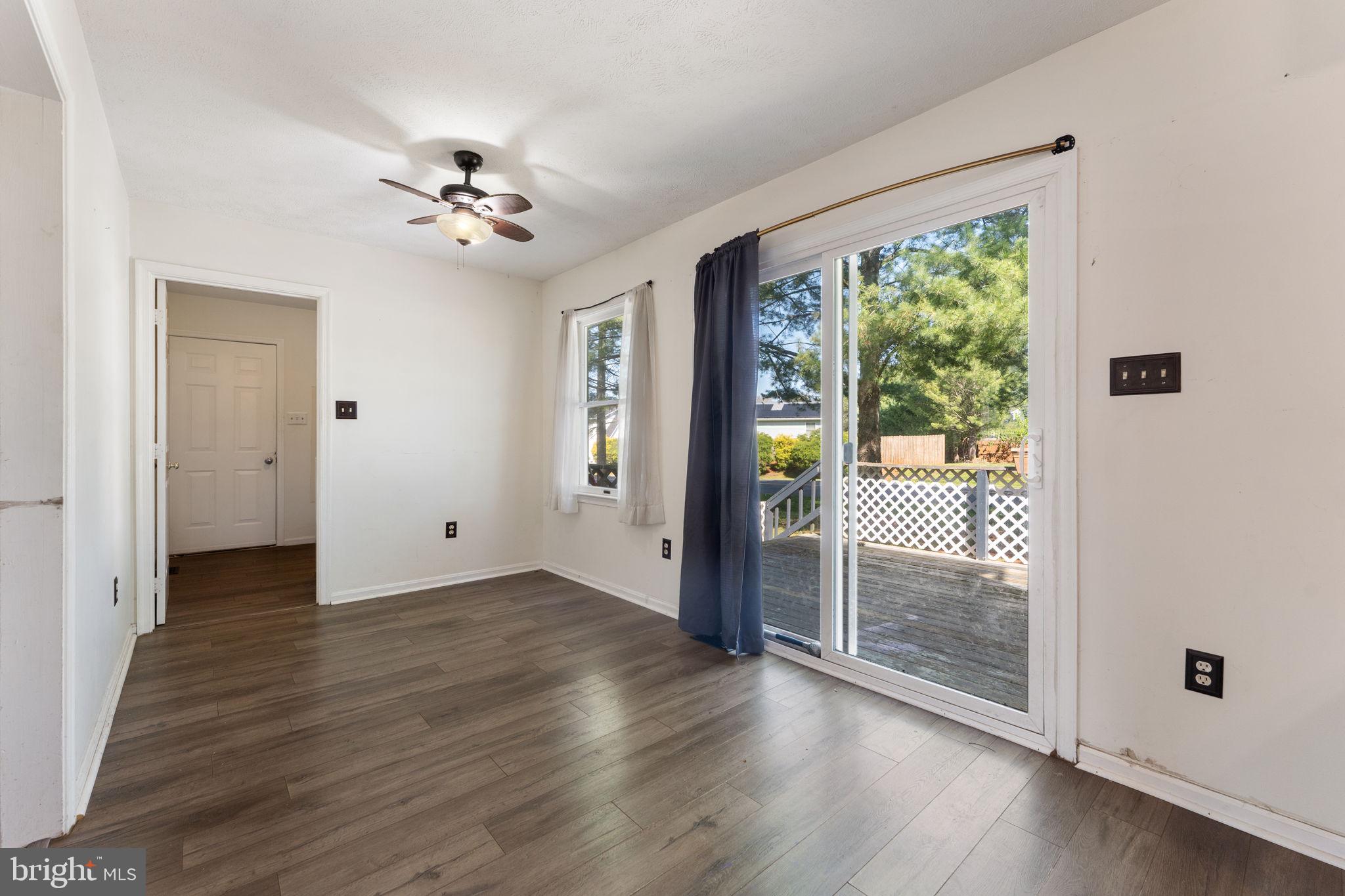 HIDDEN FIELDS - Residential