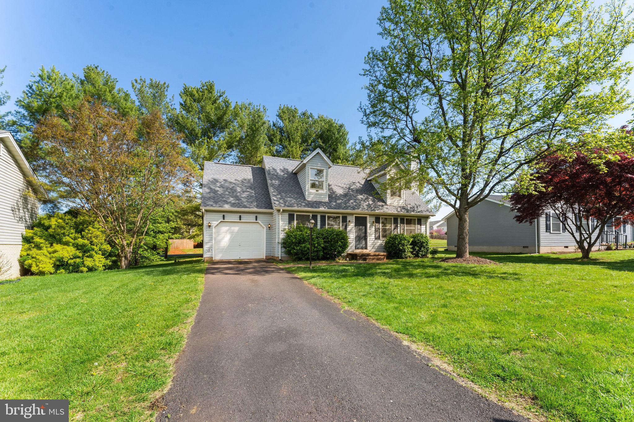 HIDDEN FIELDS - Residential