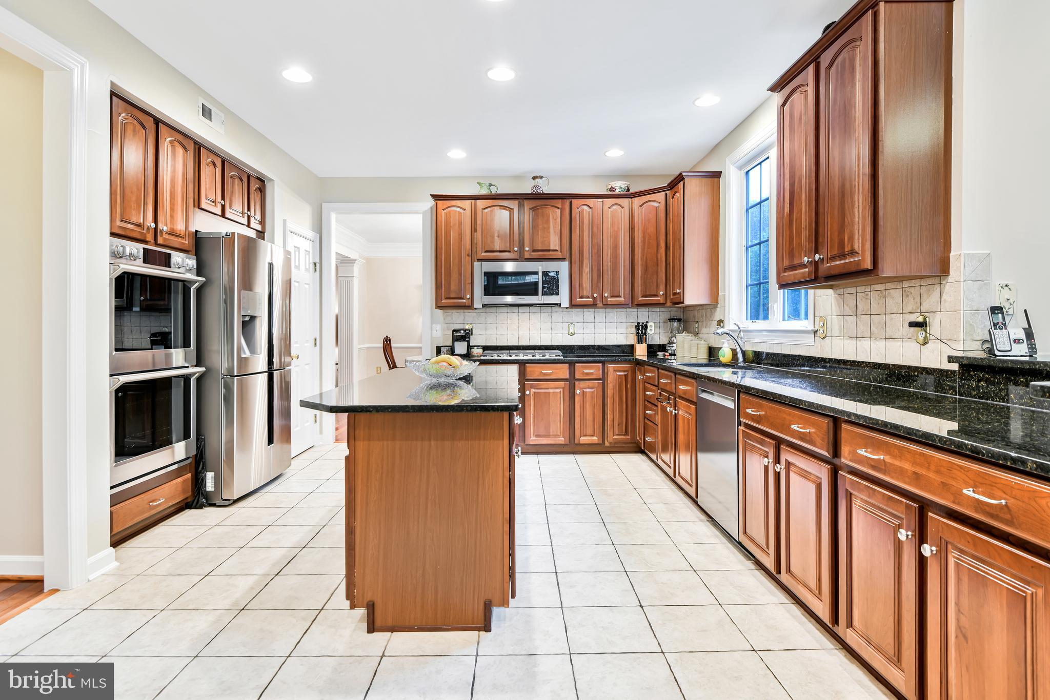 3904 SWEET BRIAR LANE