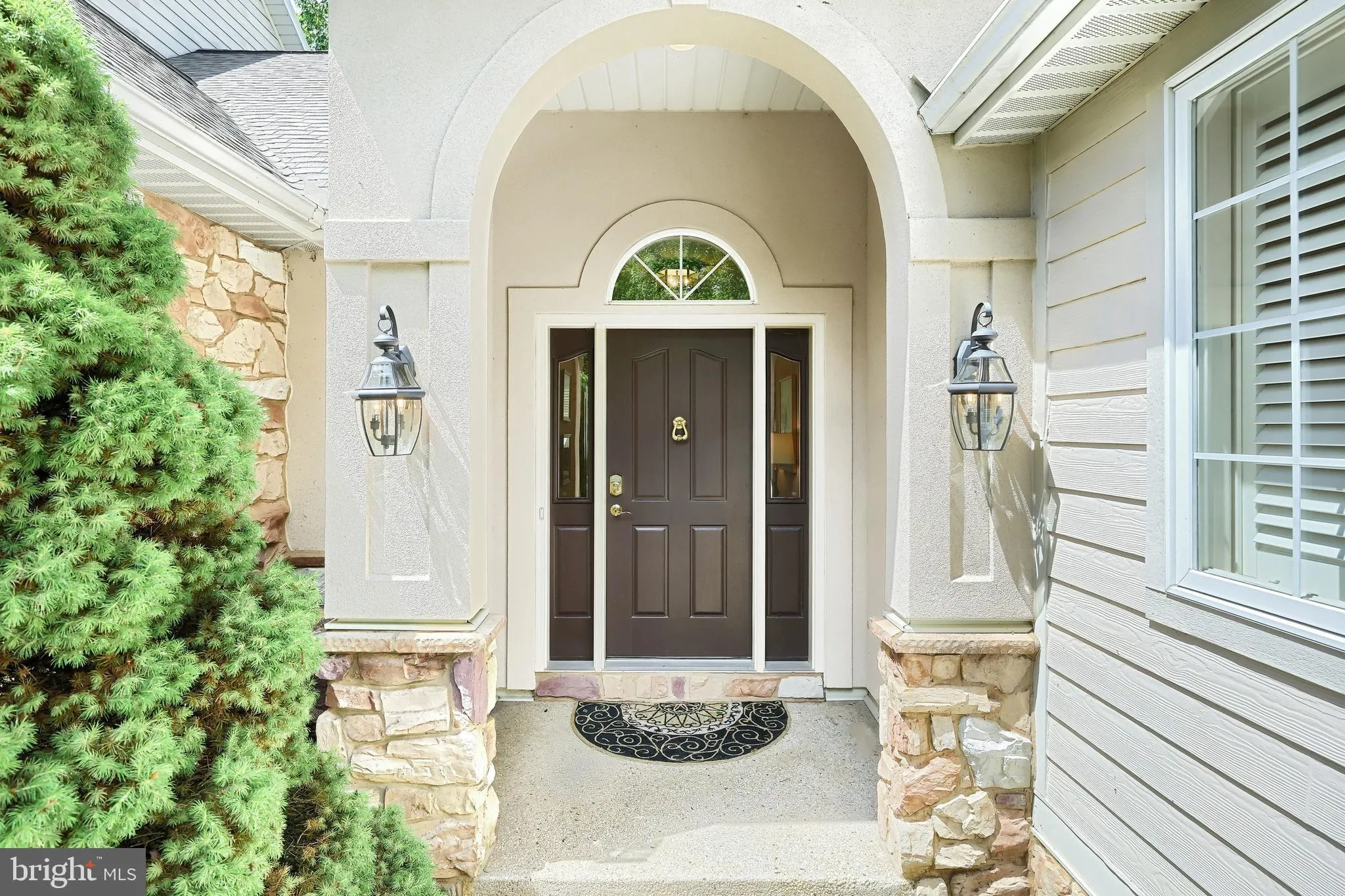 York, Pennsylvania 17403, United States, 3 Bedrooms Bedrooms, ,3 BathroomsBathrooms,Residential,Contingent,134014