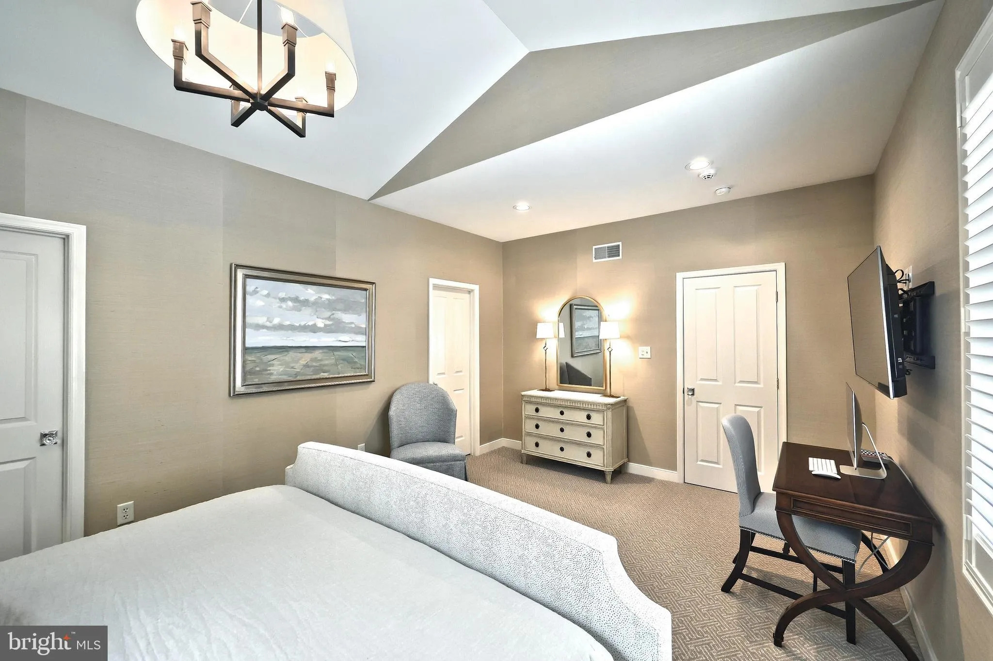 York, Pennsylvania 17403, United States, 3 Bedrooms Bedrooms, ,3 BathroomsBathrooms,Residential,Contingent,134014