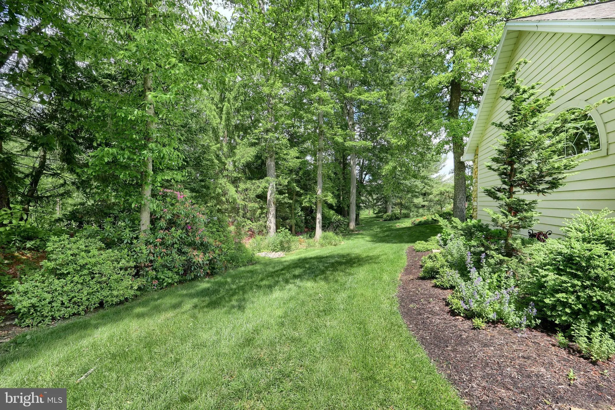 York, Pennsylvania 17403, United States, 3 Bedrooms Bedrooms, ,3 BathroomsBathrooms,Residential,Contingent,134014