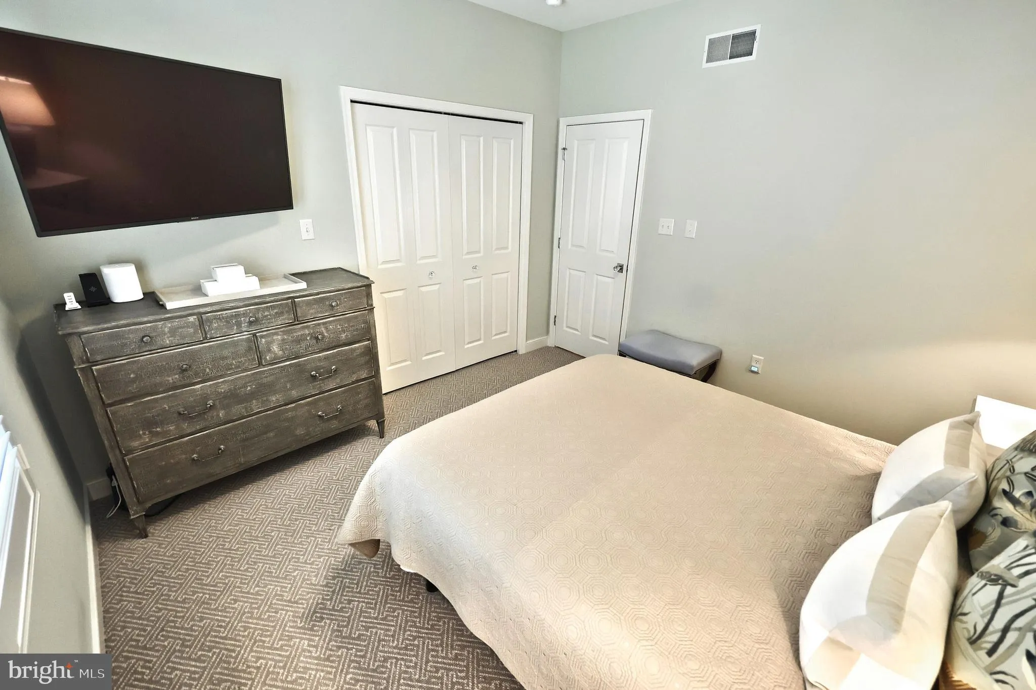 York, Pennsylvania 17403, United States, 3 Bedrooms Bedrooms, ,3 BathroomsBathrooms,Residential,Contingent,134014