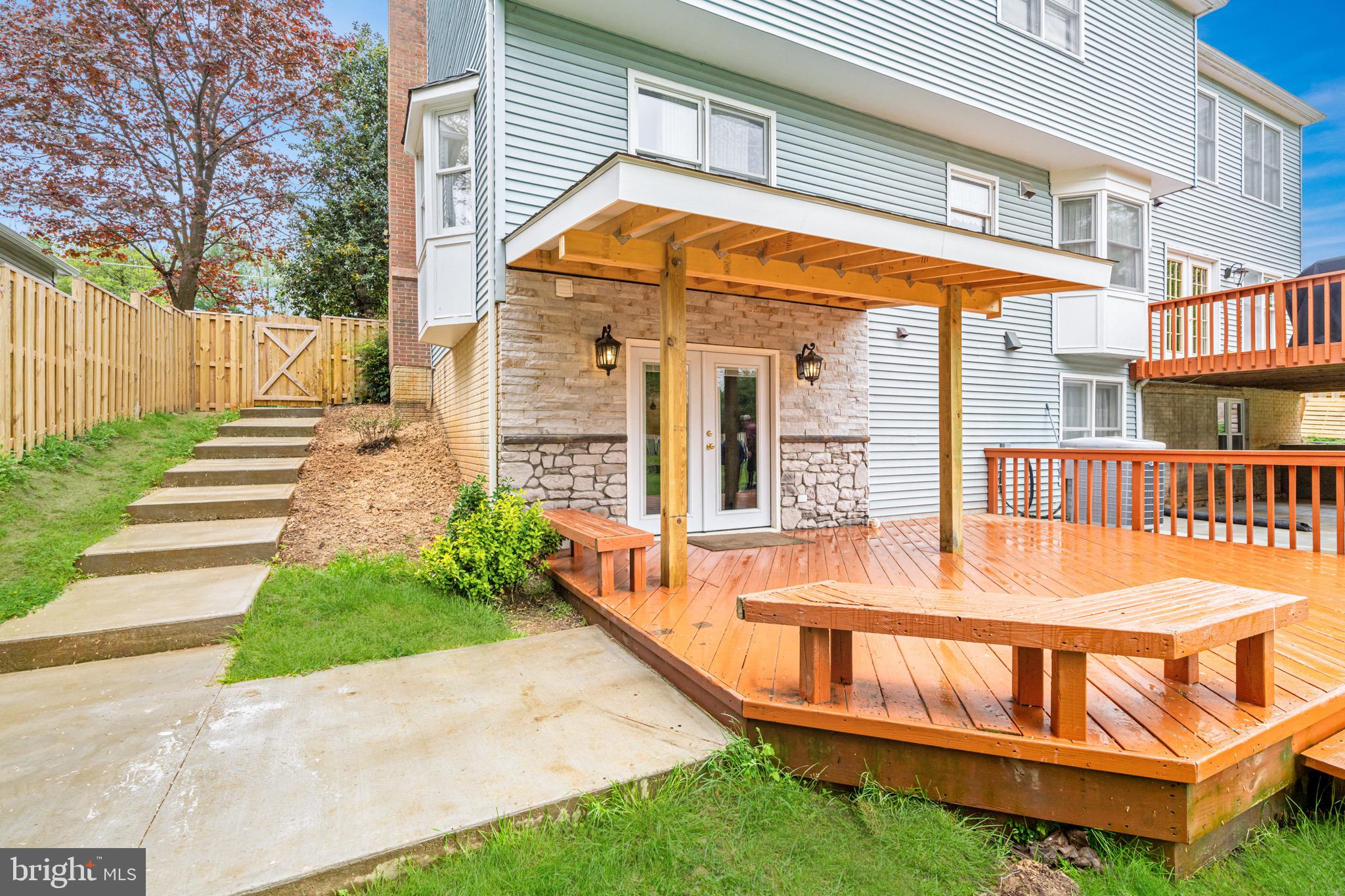 6042 MUNSON HILL ROAD