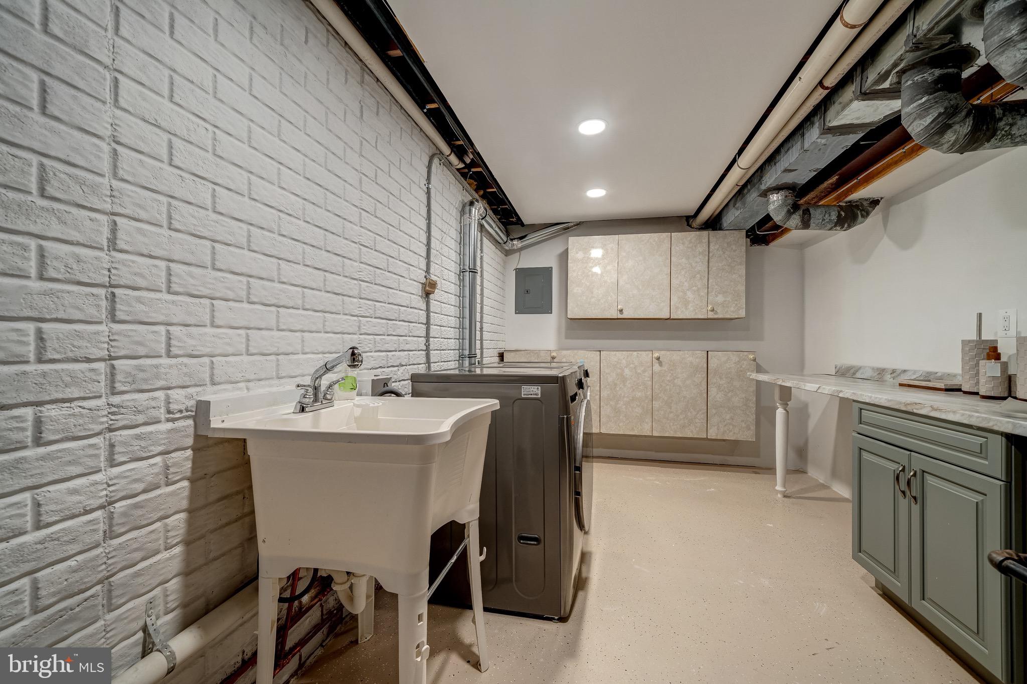 LEBANON - Residential Lease