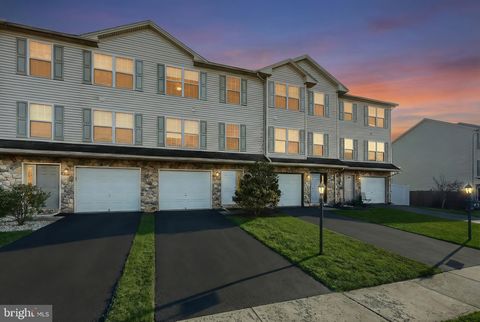 440 FISHER DRIVE YORK PA 17404