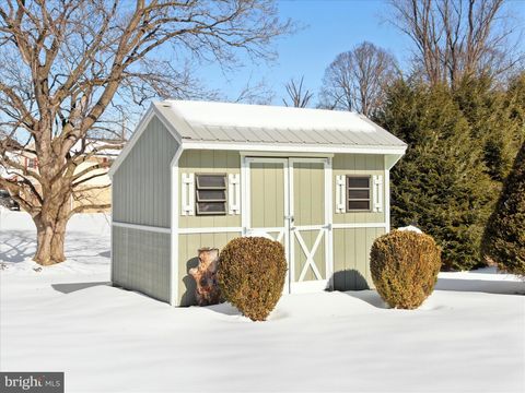 Tiny photo for 13405 Meadowview Avenue, WAYNESBORO, PA 17268 (MLS # PAFL2032490)