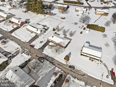 Tiny photo for 13405 Meadowview Avenue, WAYNESBORO, PA 17268 (MLS # PAFL2032490)