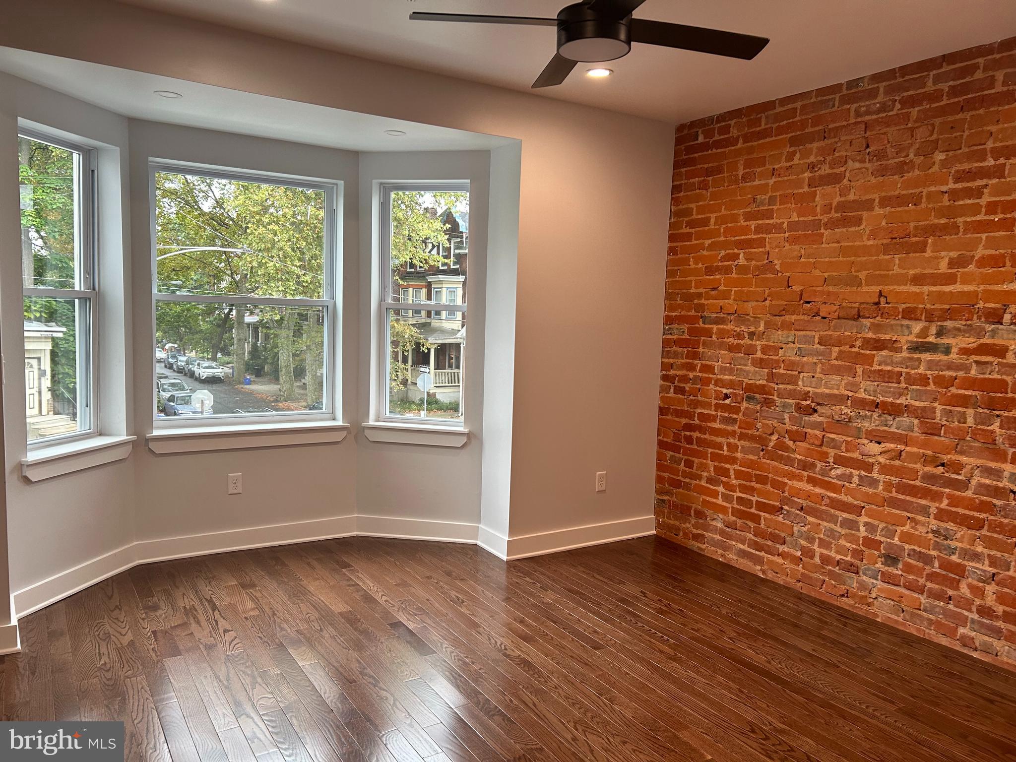 UNIVERSITY CITY - Residential Lease