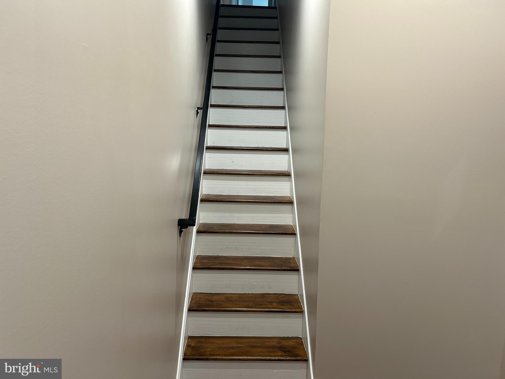 UNIVERSITY CITY - Residential Lease