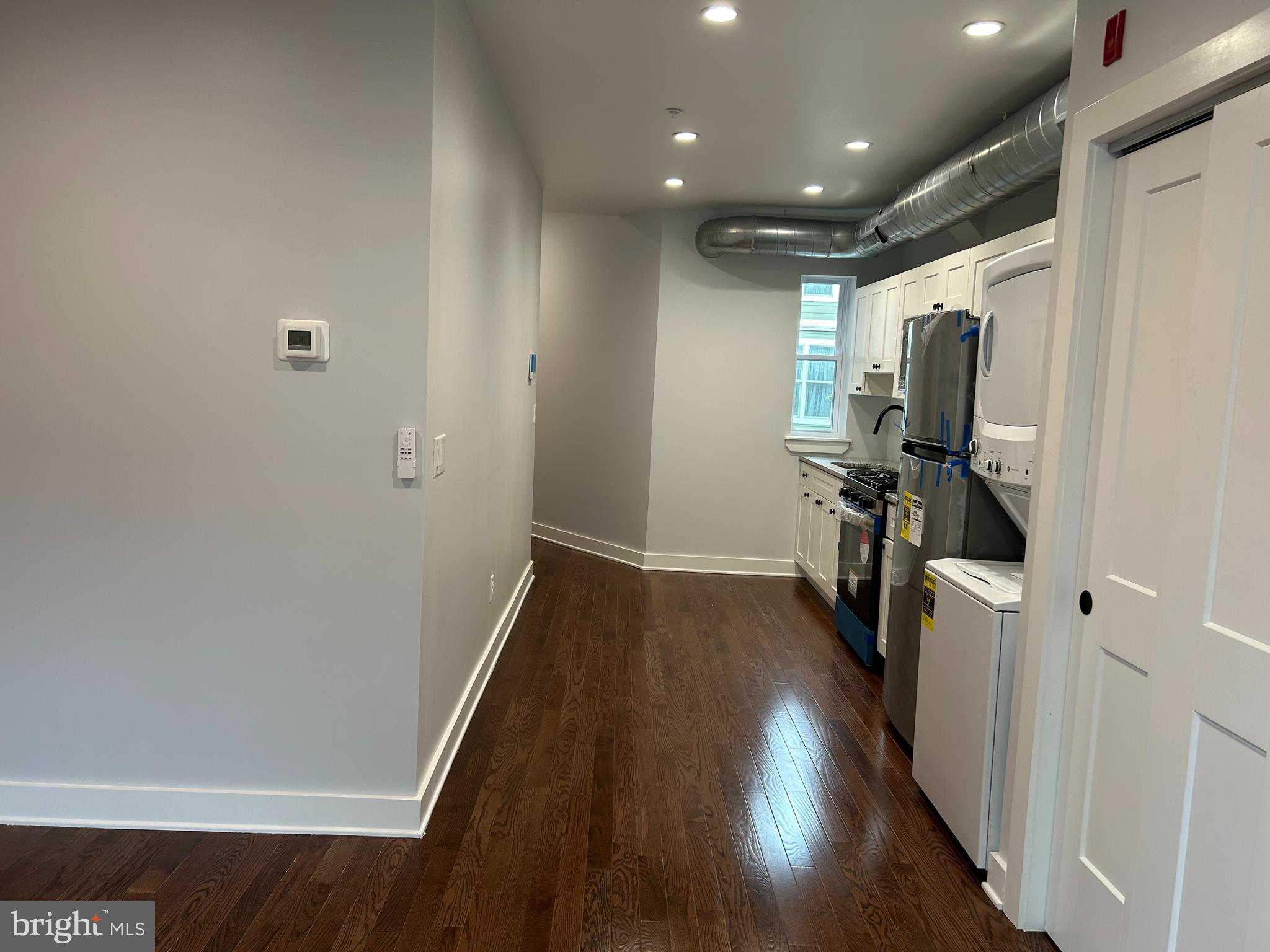 UNIVERSITY CITY - Residential Lease