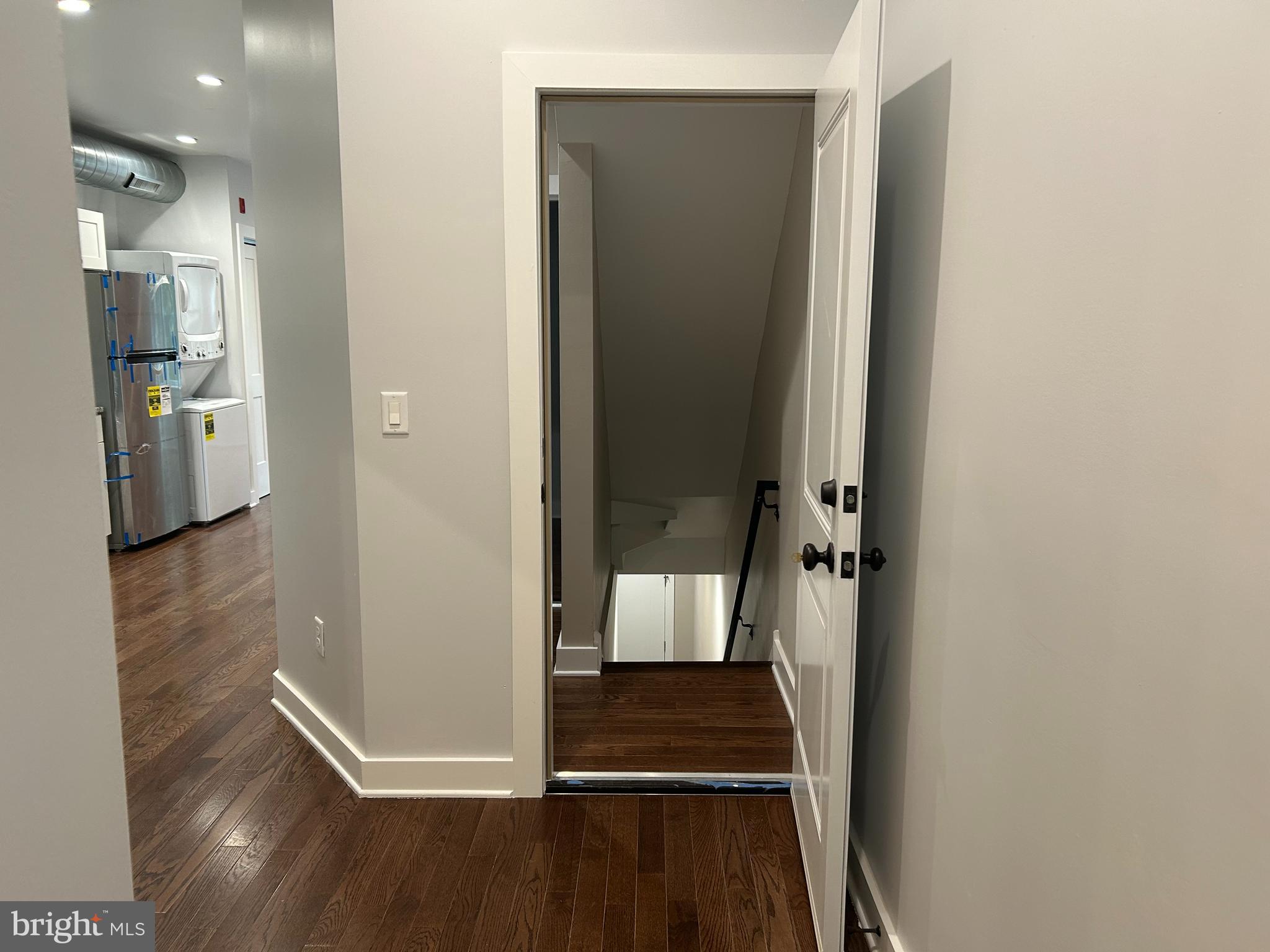 UNIVERSITY CITY - Residential Lease