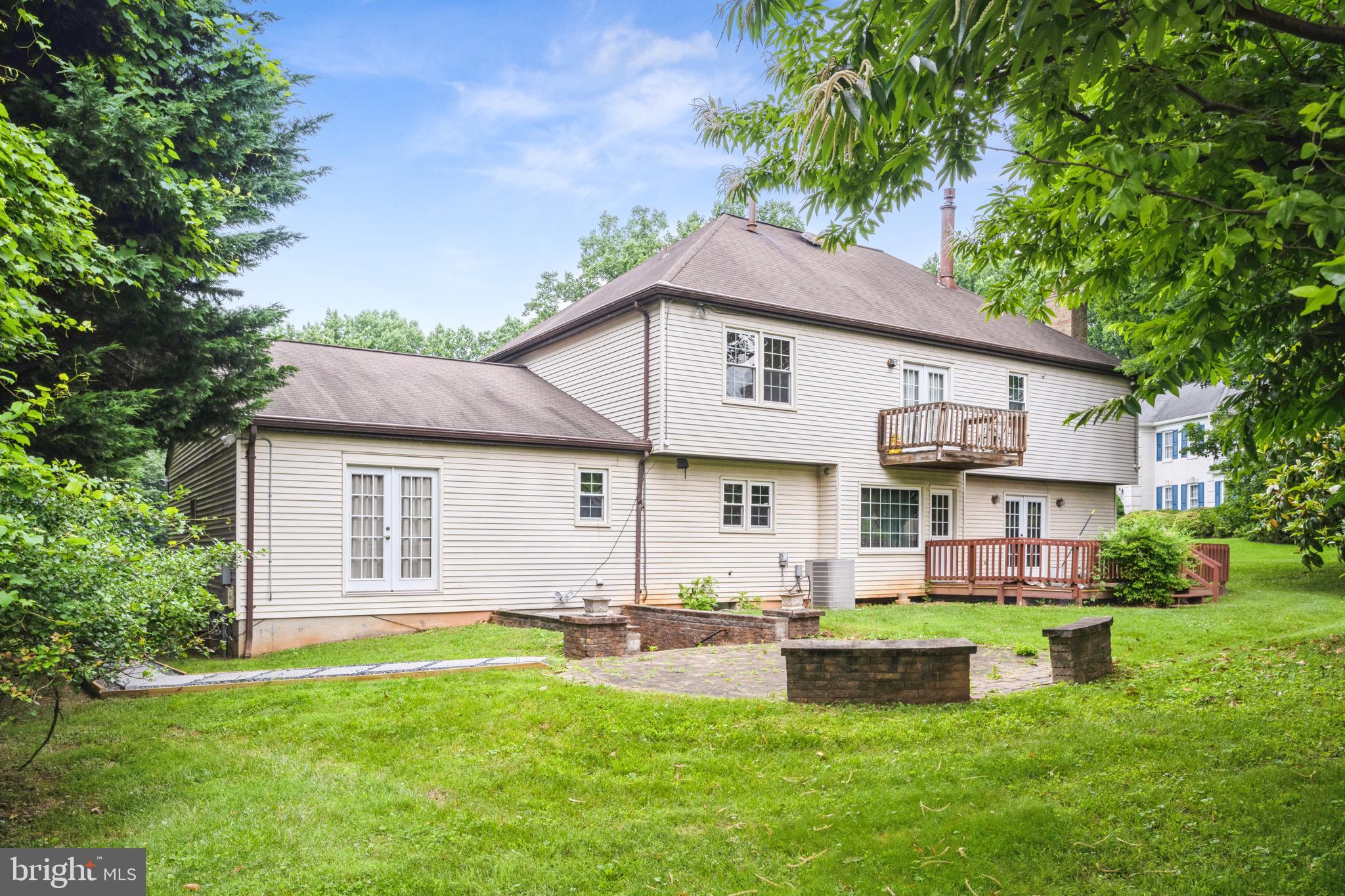 SHERWOOD FOREST - Residential Lease