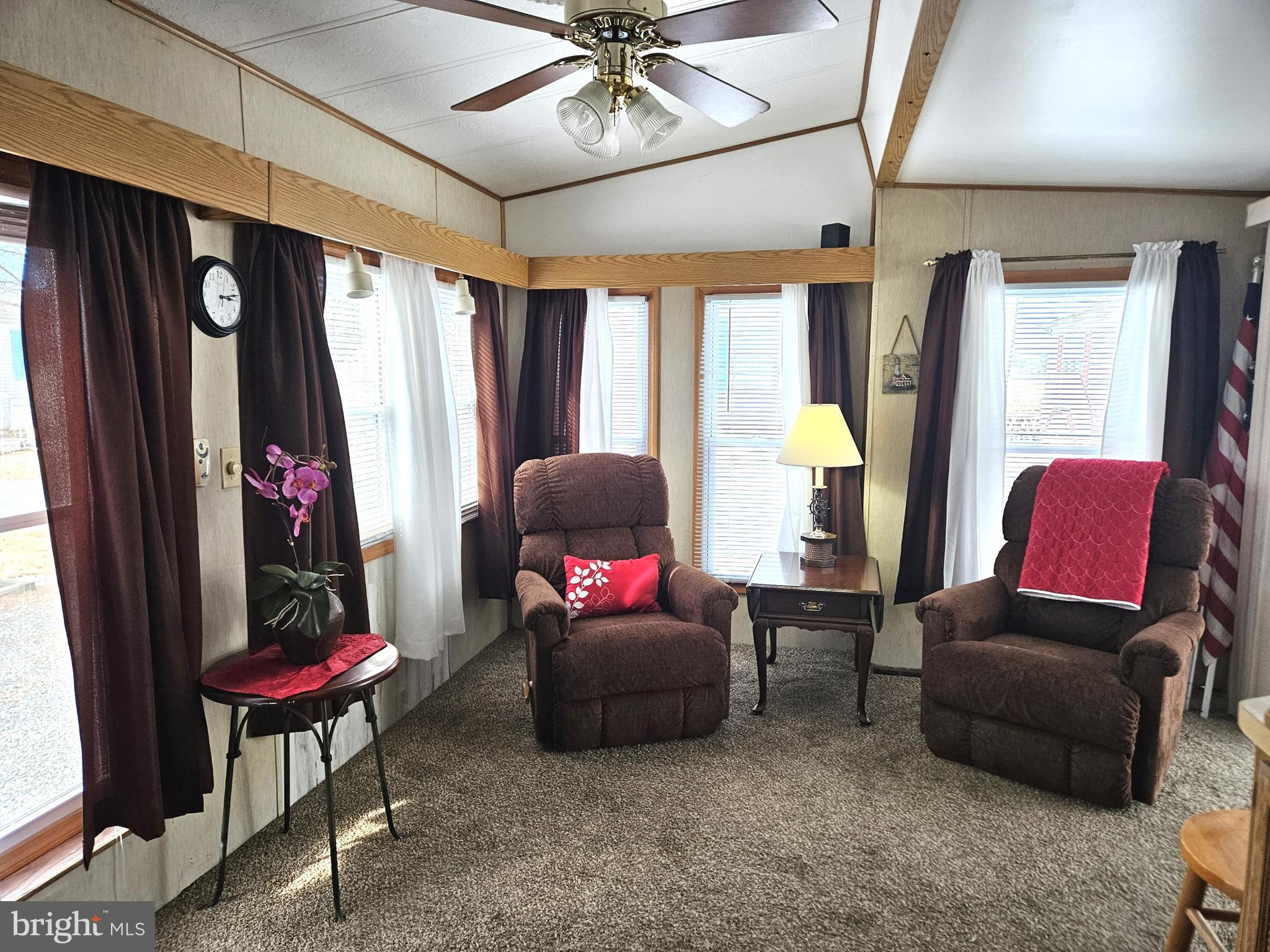 WHITE HORSE PARK I - Residential